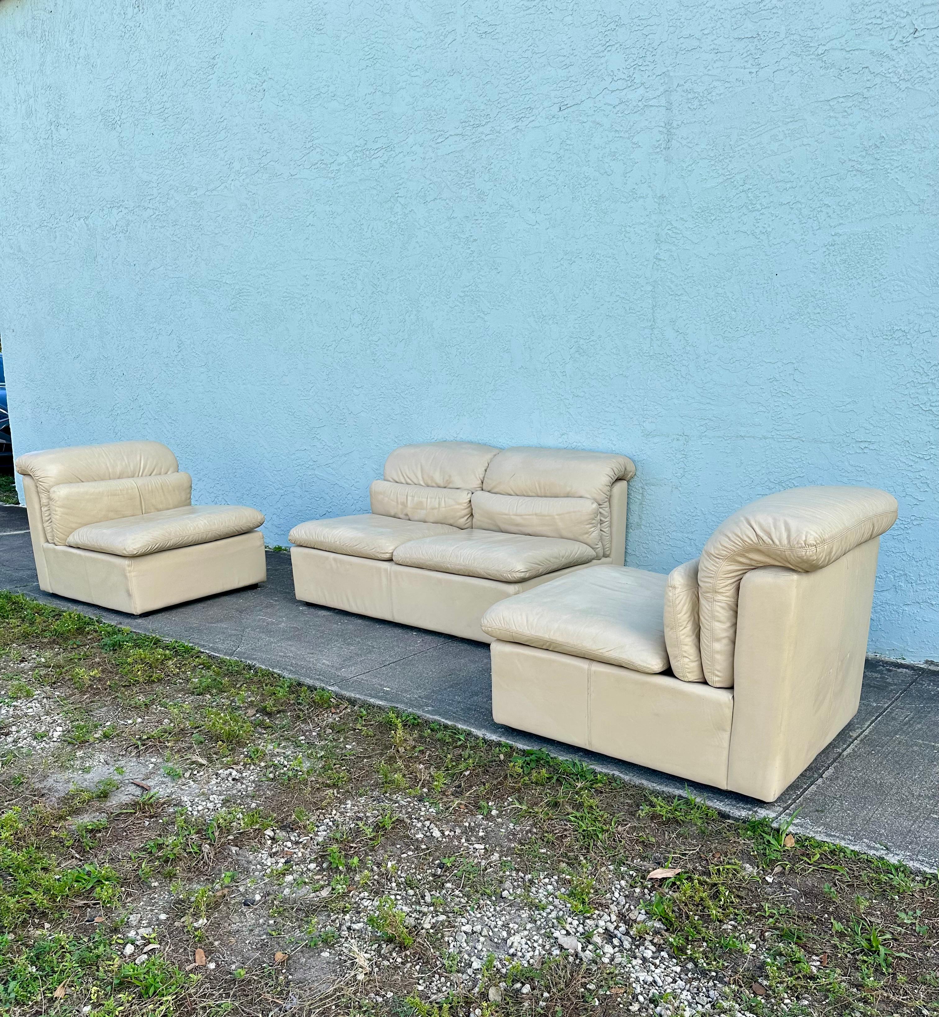 Modèle modulaire beige post-moderne italien de 3 pièces sectionnel Salotti Natuzzi des années 1980 en vente 7