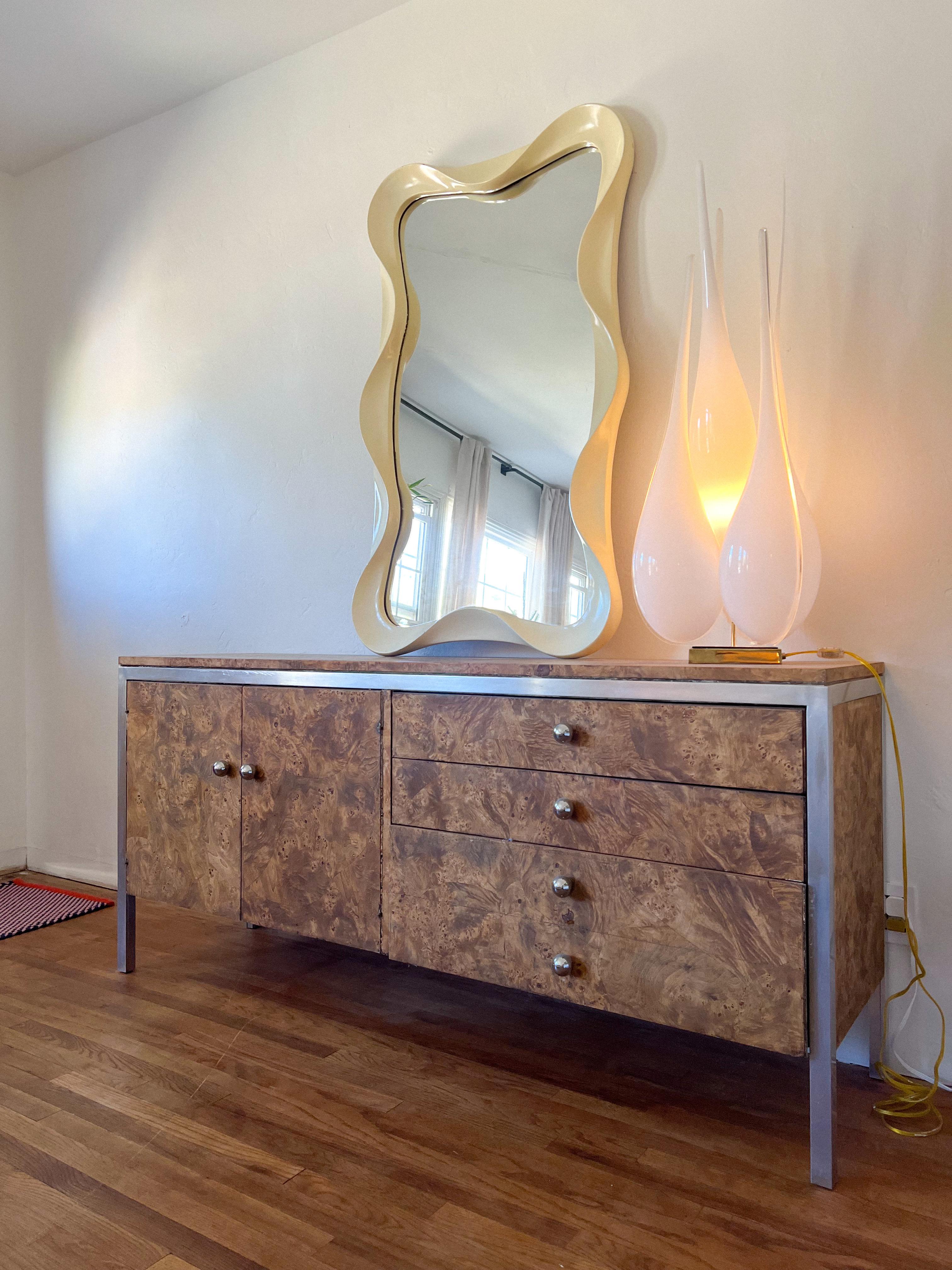 1980s Italian Sculptural Wall Mirror in the Style of Ettore Sottsass in vendita 4