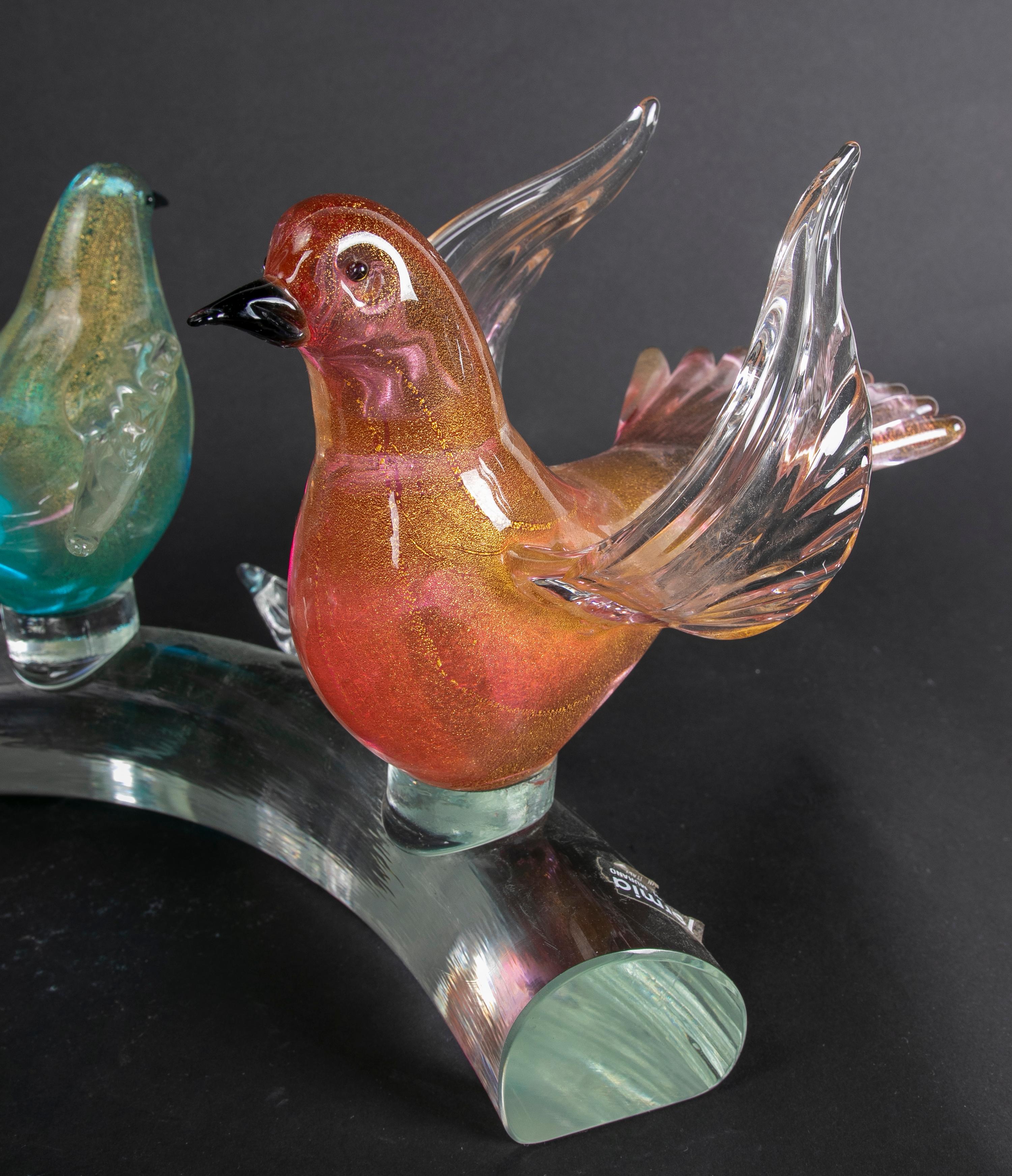 1980s Italian Sculpture of Four Birds on a Branch of Murano Glass For Sale 7