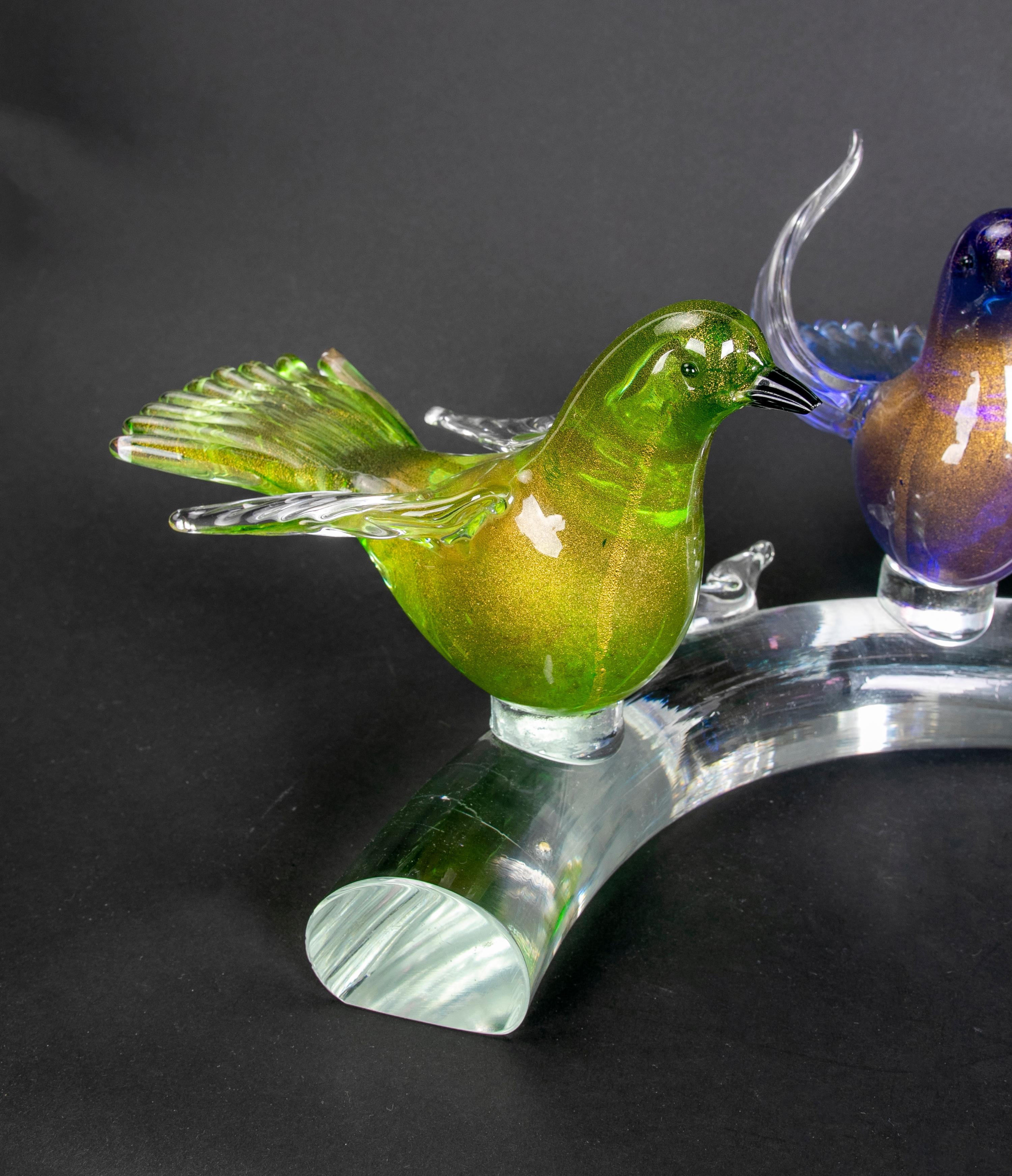 1980s Italian Sculpture of Four Birds on a Branch of Murano Glass For Sale 4