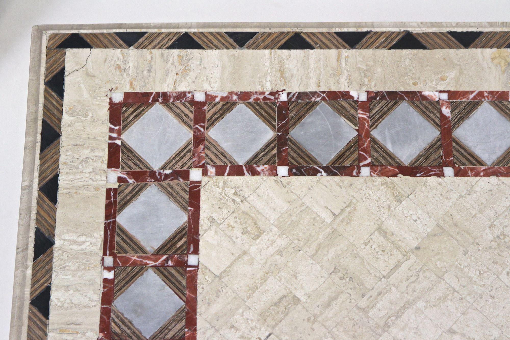 Mesa de centro/sofá italiana de travertino/mármol de los años 80, IT ca. 1980 en venta 3