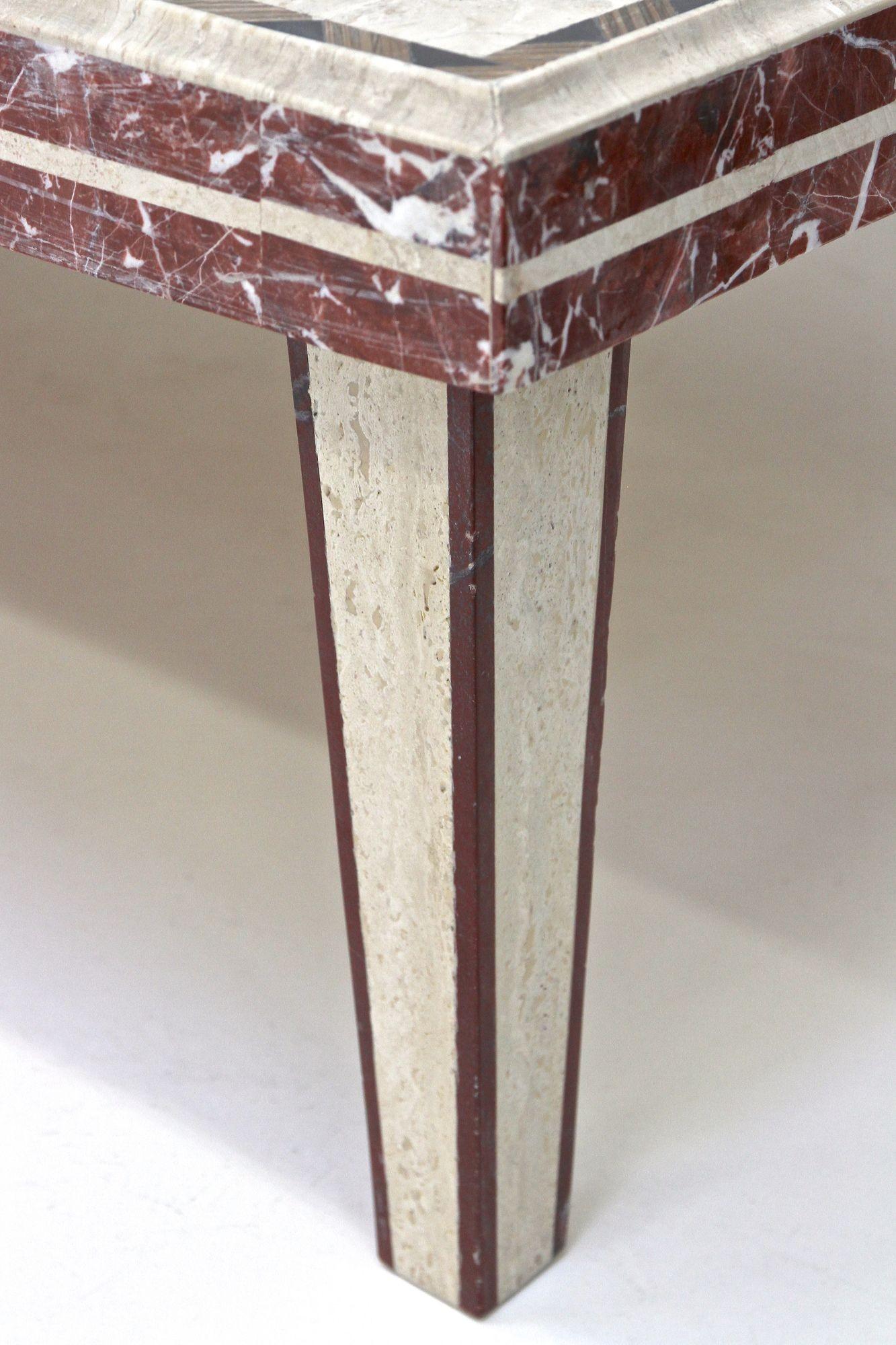 Mesa de centro/sofá italiana de travertino/mármol de los años 80, IT ca. 1980 en venta 9