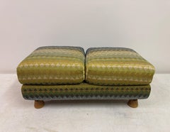 Otomana tapizada italiana de los años 80 por Brunati