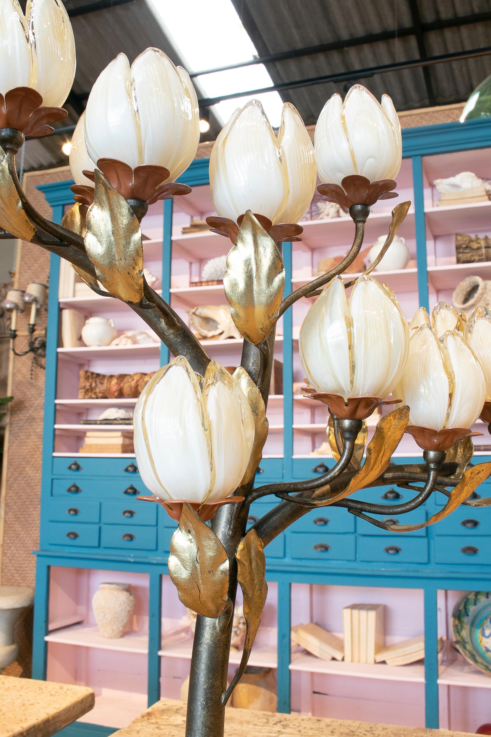 1980s Italian Venetian Murano Glass Flower Shaped Table Lamp 8