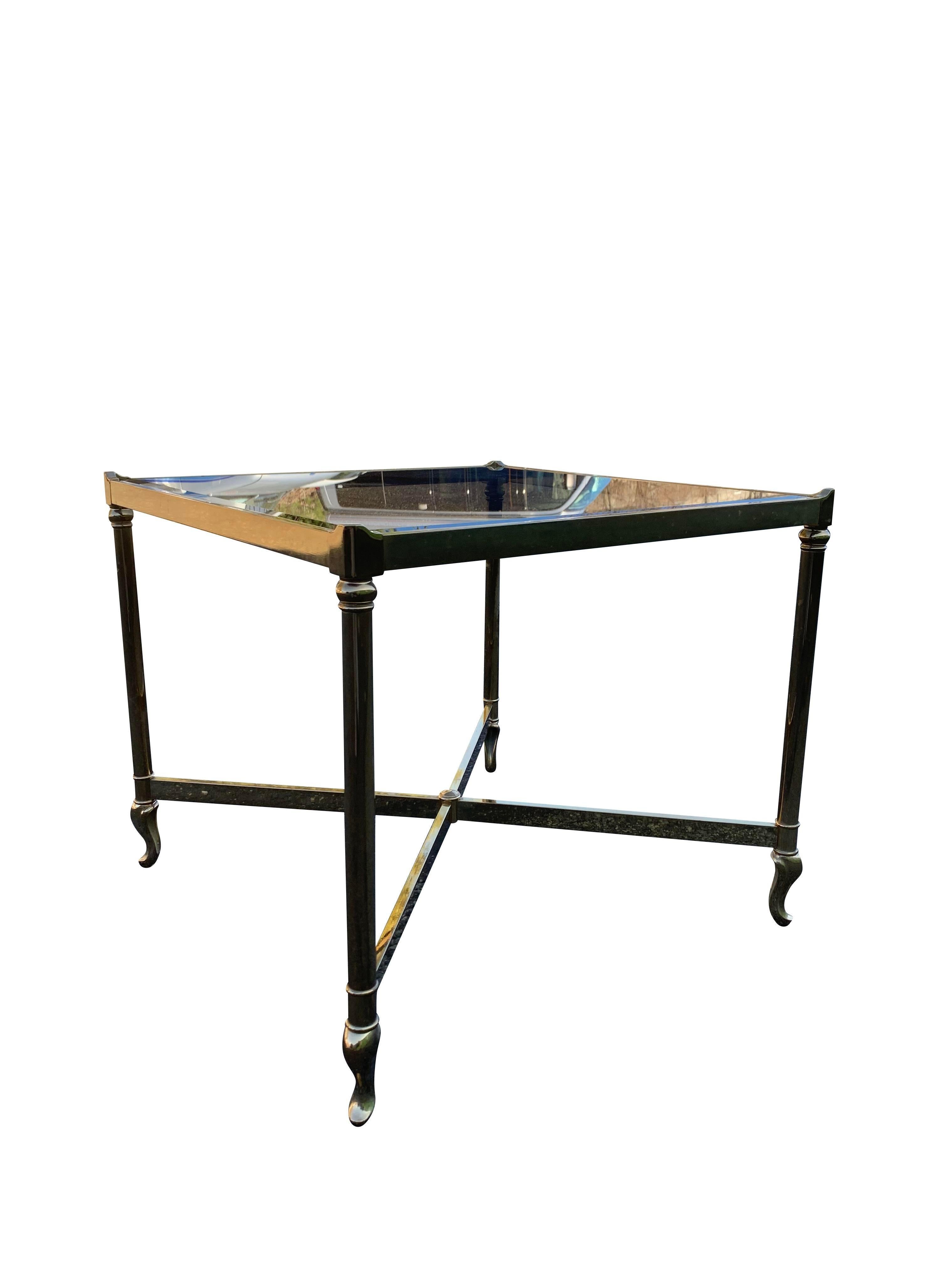 Italiano Tavolino da salotto o da appoggio in ottone vintage italiano degli anni '80 di Solmet in vendita