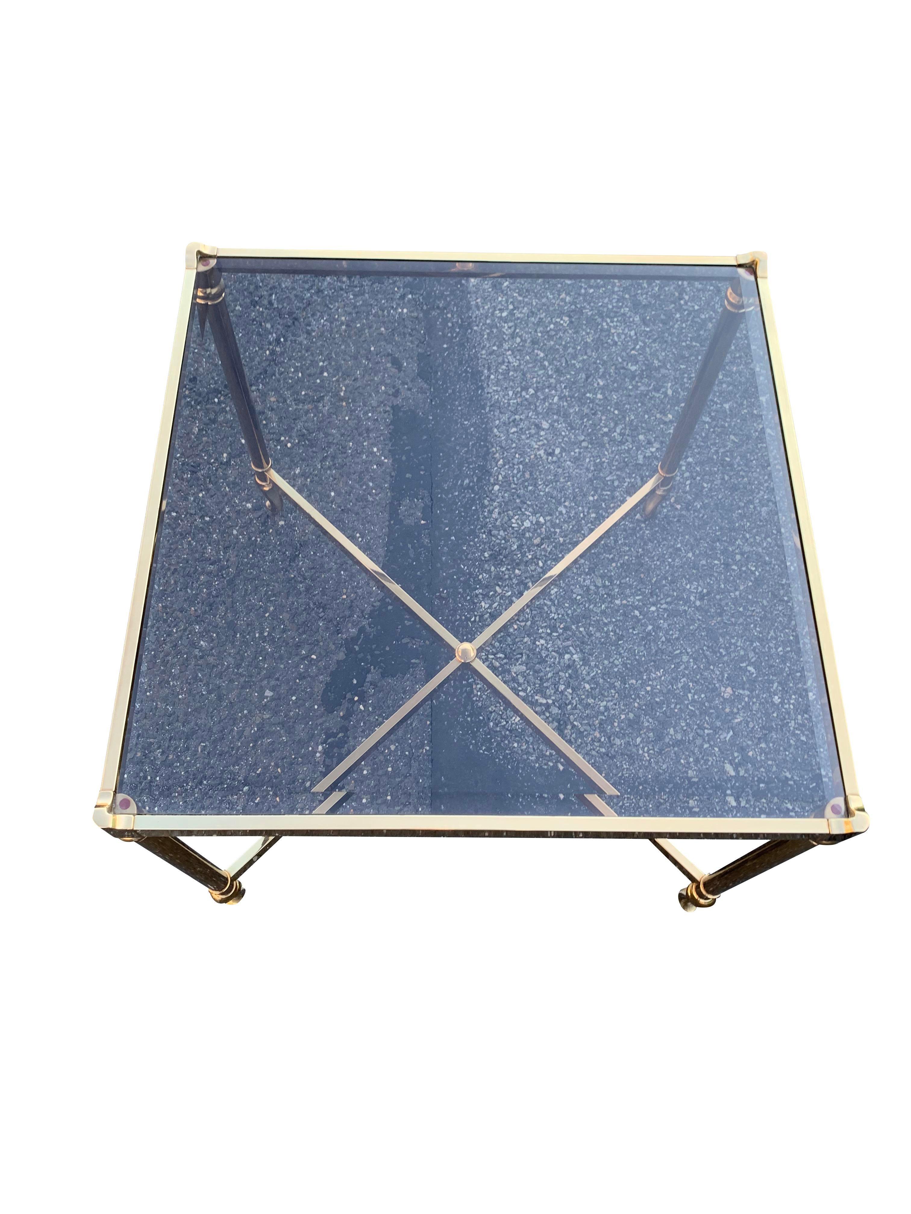 Fine XX secolo Tavolino da salotto o da appoggio in ottone vintage italiano degli anni '80 di Solmet in vendita