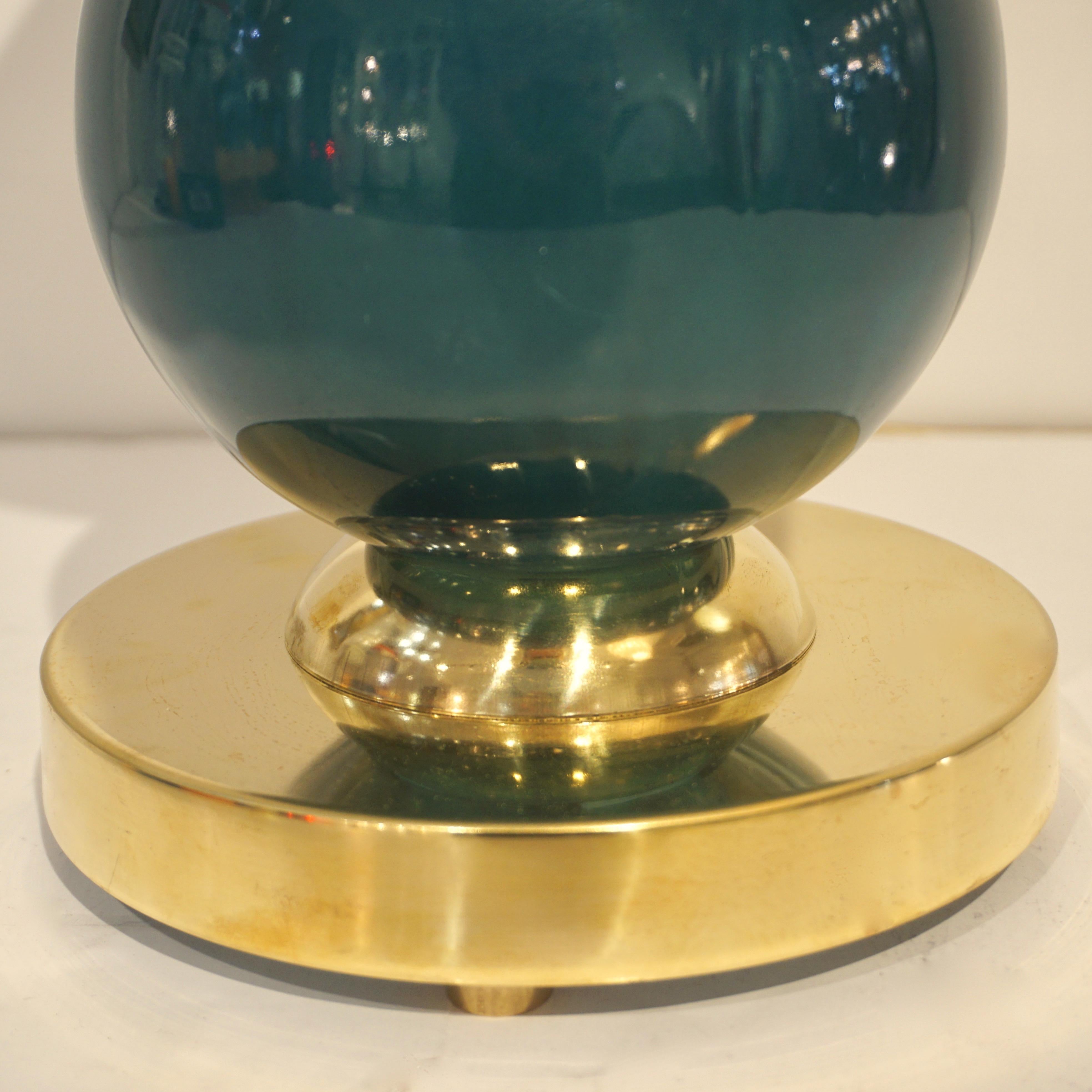 1980s Italian Vintage White & Jade Green Murano Glass Brass Desk / Table Lamps In Excellent Condition In New York, NY