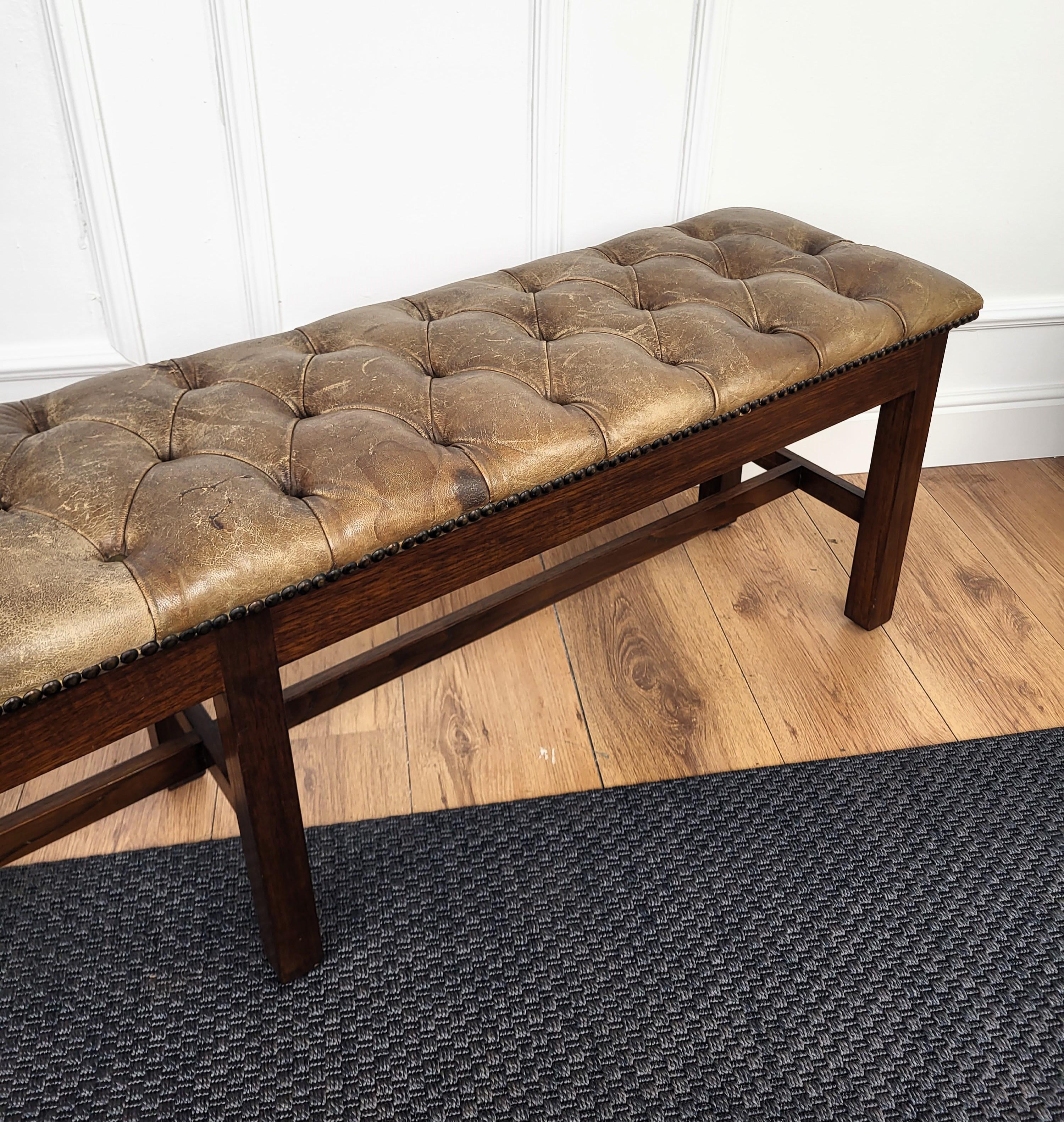 Wood 1980s Italian Walnut Button-Tufted Leather Upholstered Long Entry Bed End Bench For Sale