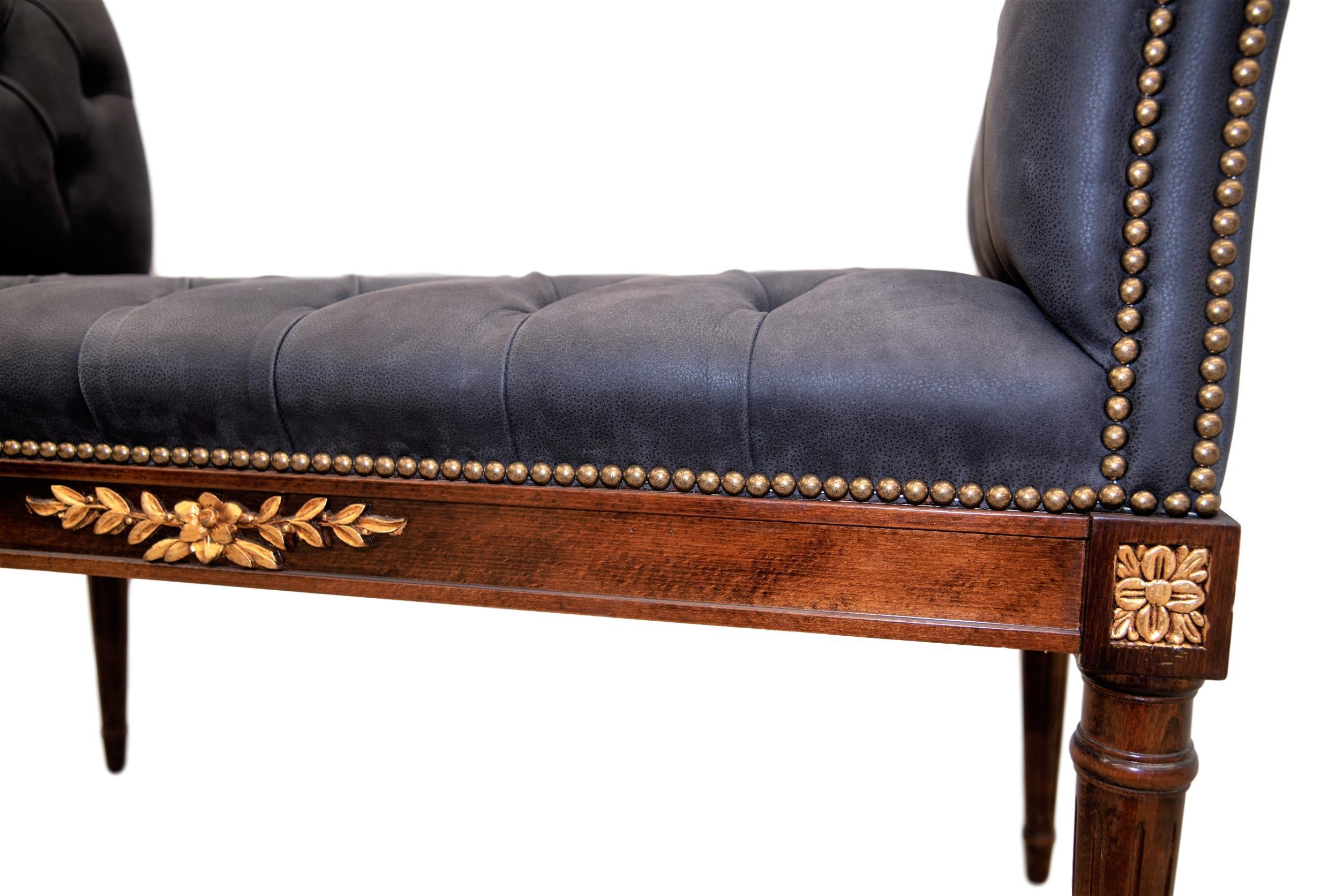 Louis XVI 1980s Italian Walnut Button-Tufted Leather Upholstered Roll Arm Window Seat 
