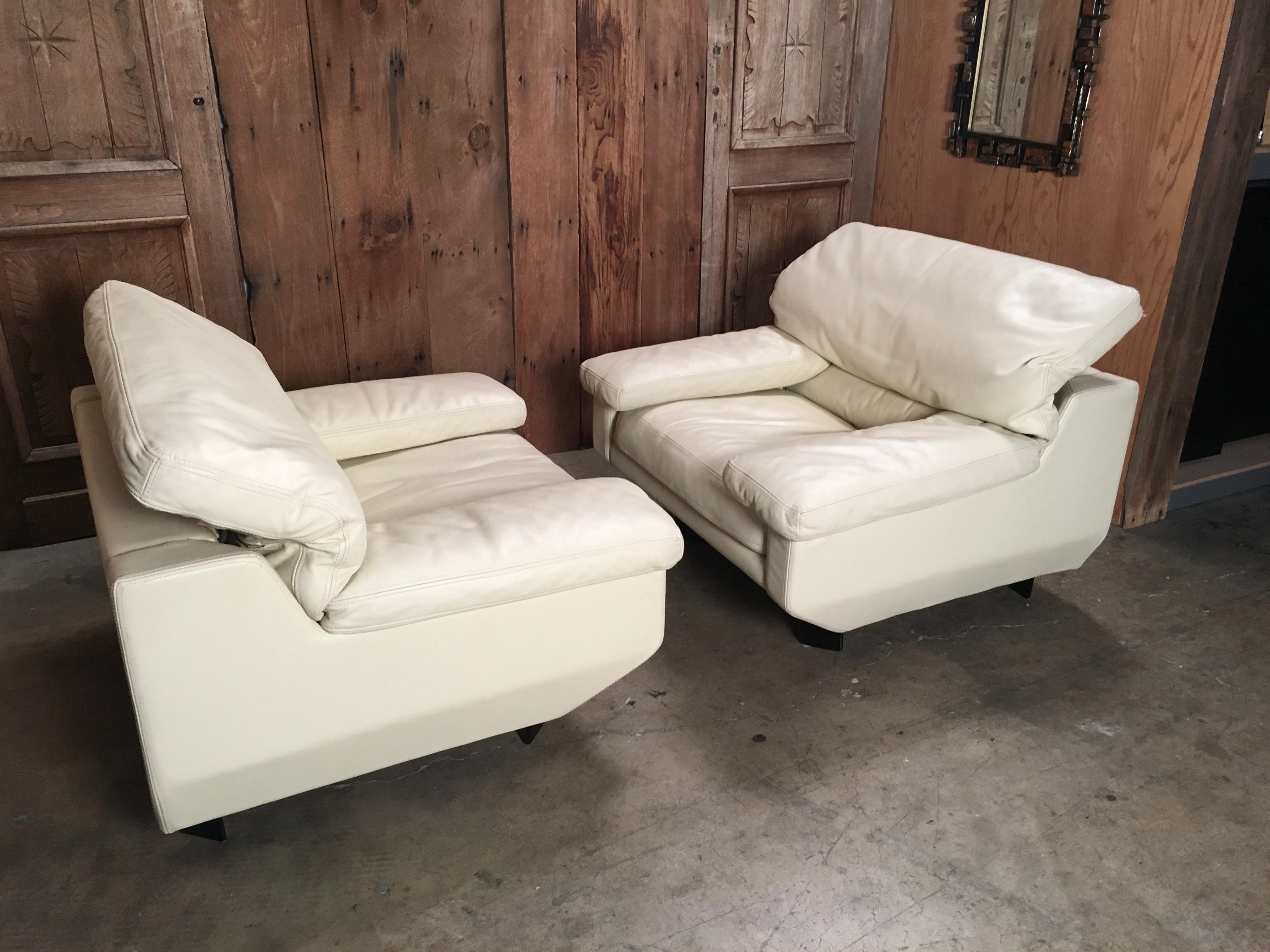 1980s Italian Off White Leather Lounge Chairs by Marco Zani 5
