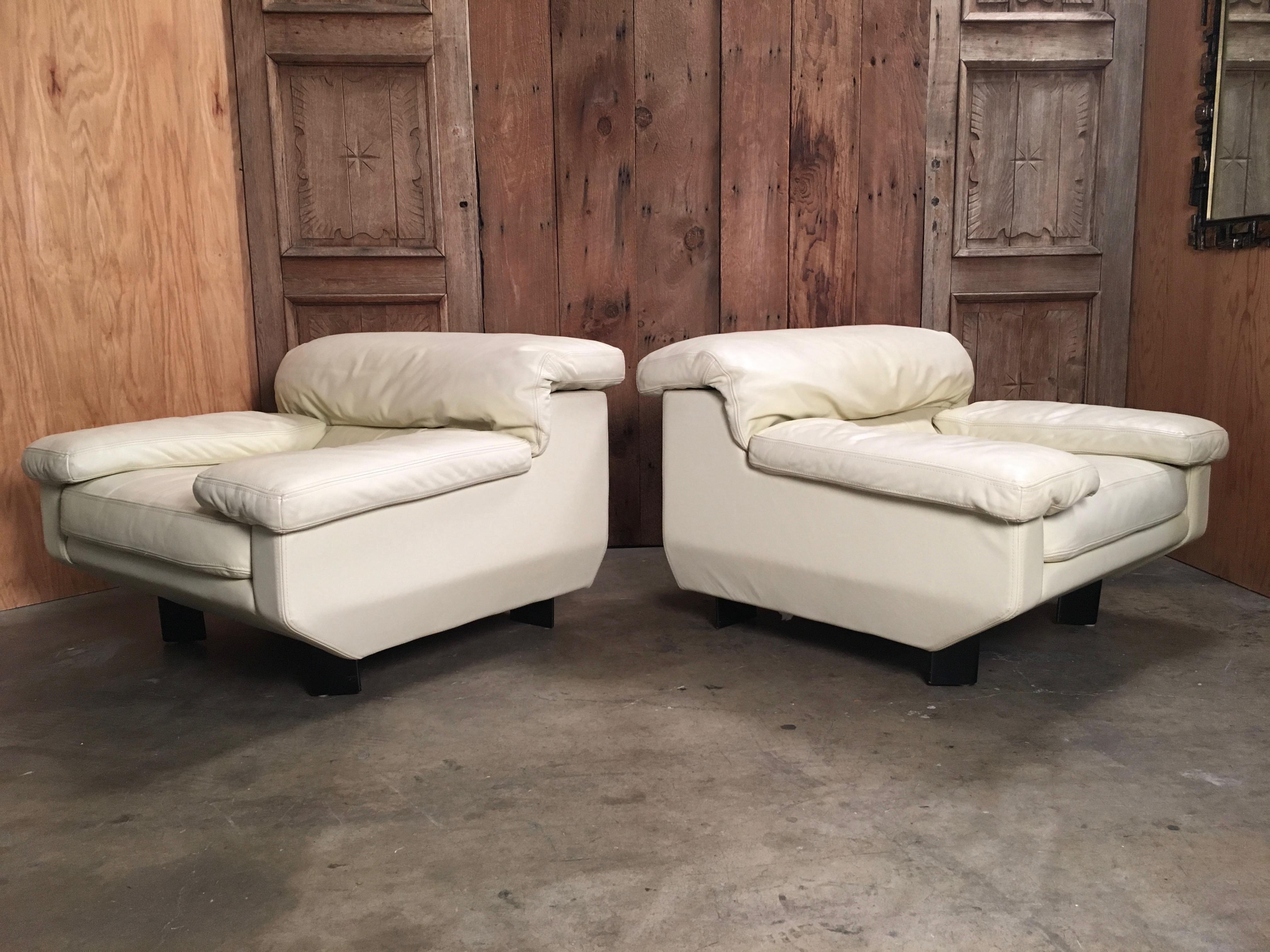 Post-Modern 1980s Italian Off White Leather Lounge Chairs by Marco Zani
