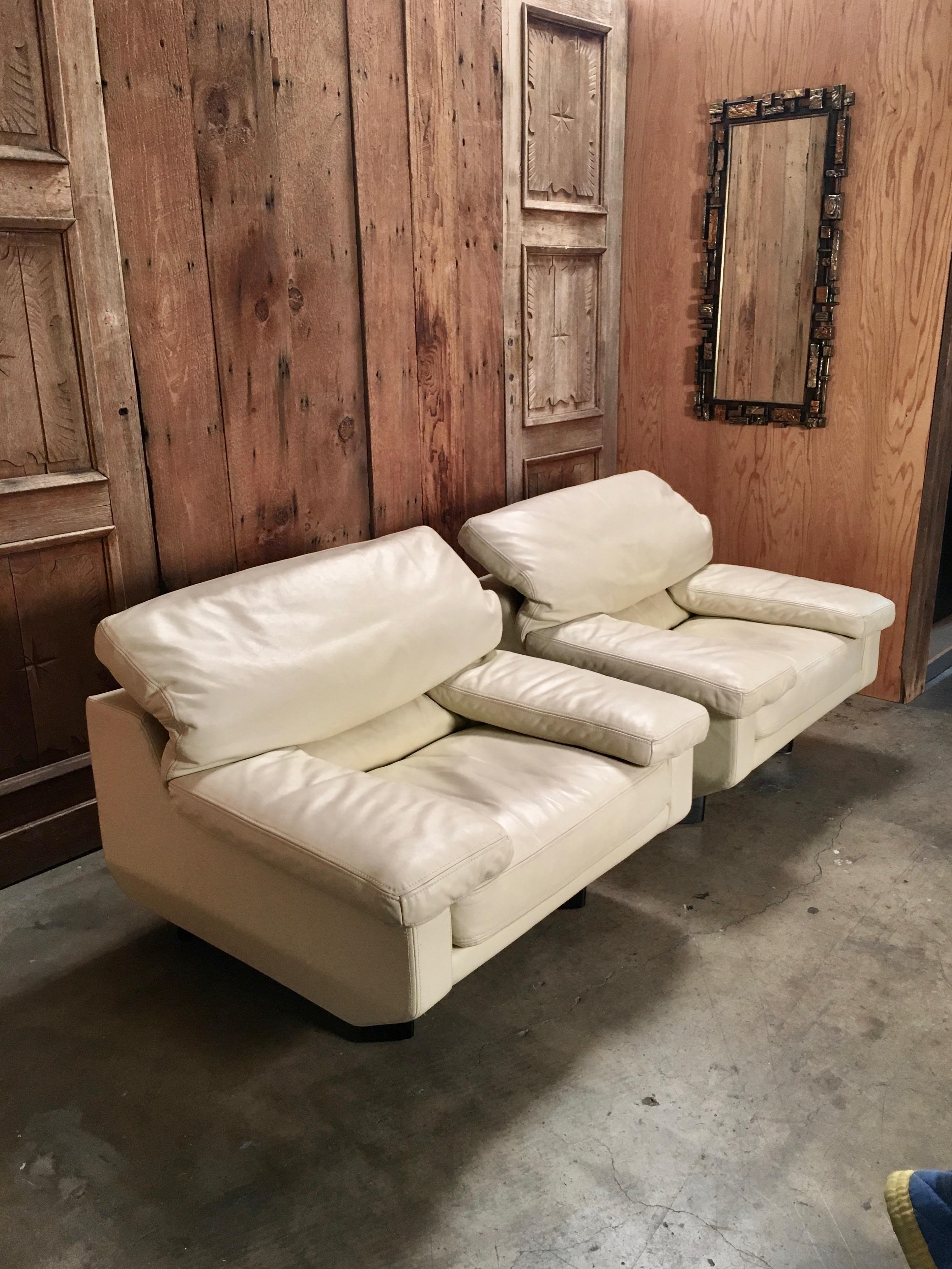 1980s Italian Off White Leather Lounge Chairs by Marco Zani 1