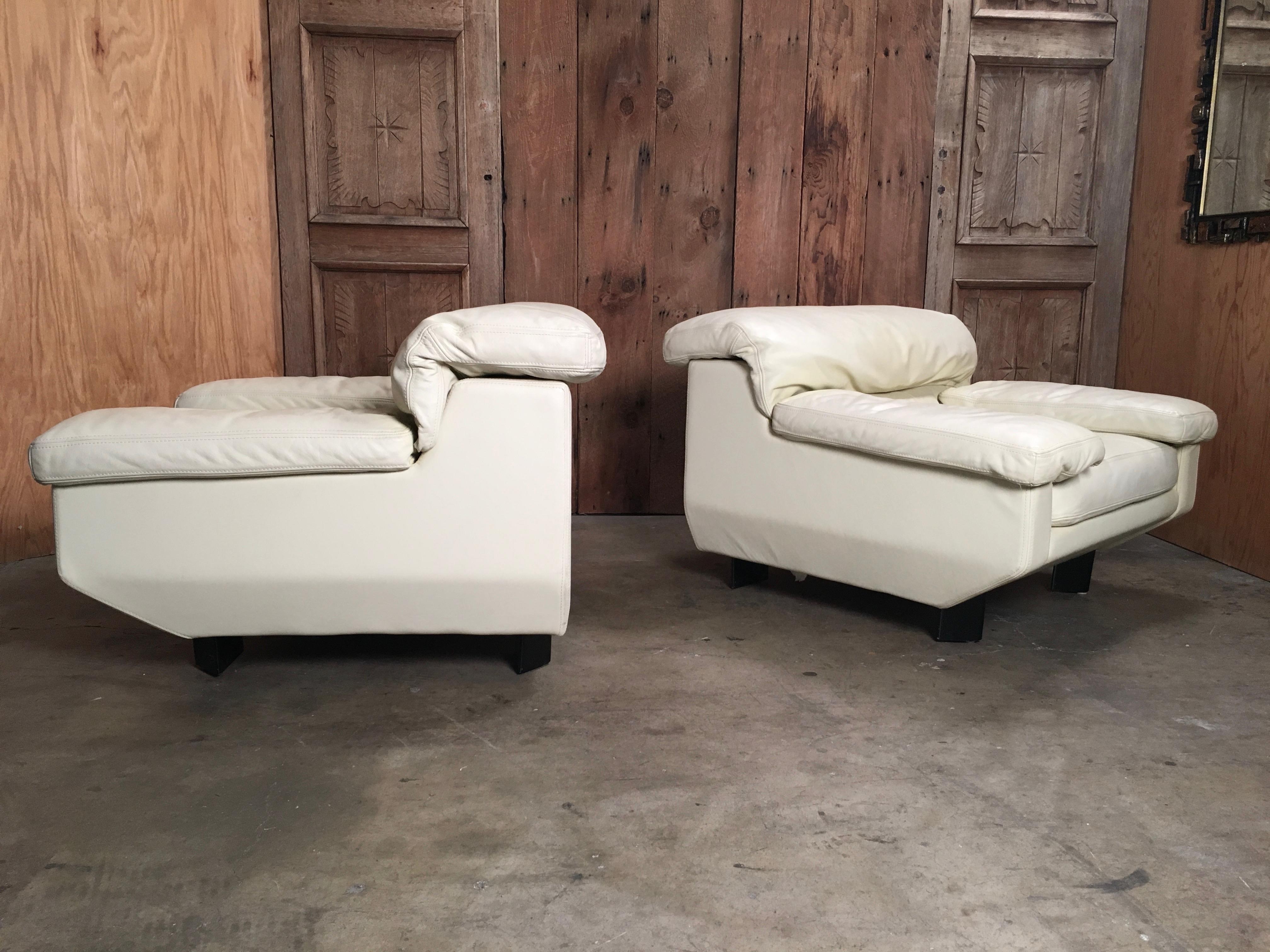 1980s Italian Off White Leather Lounge Chairs by Marco Zani 2