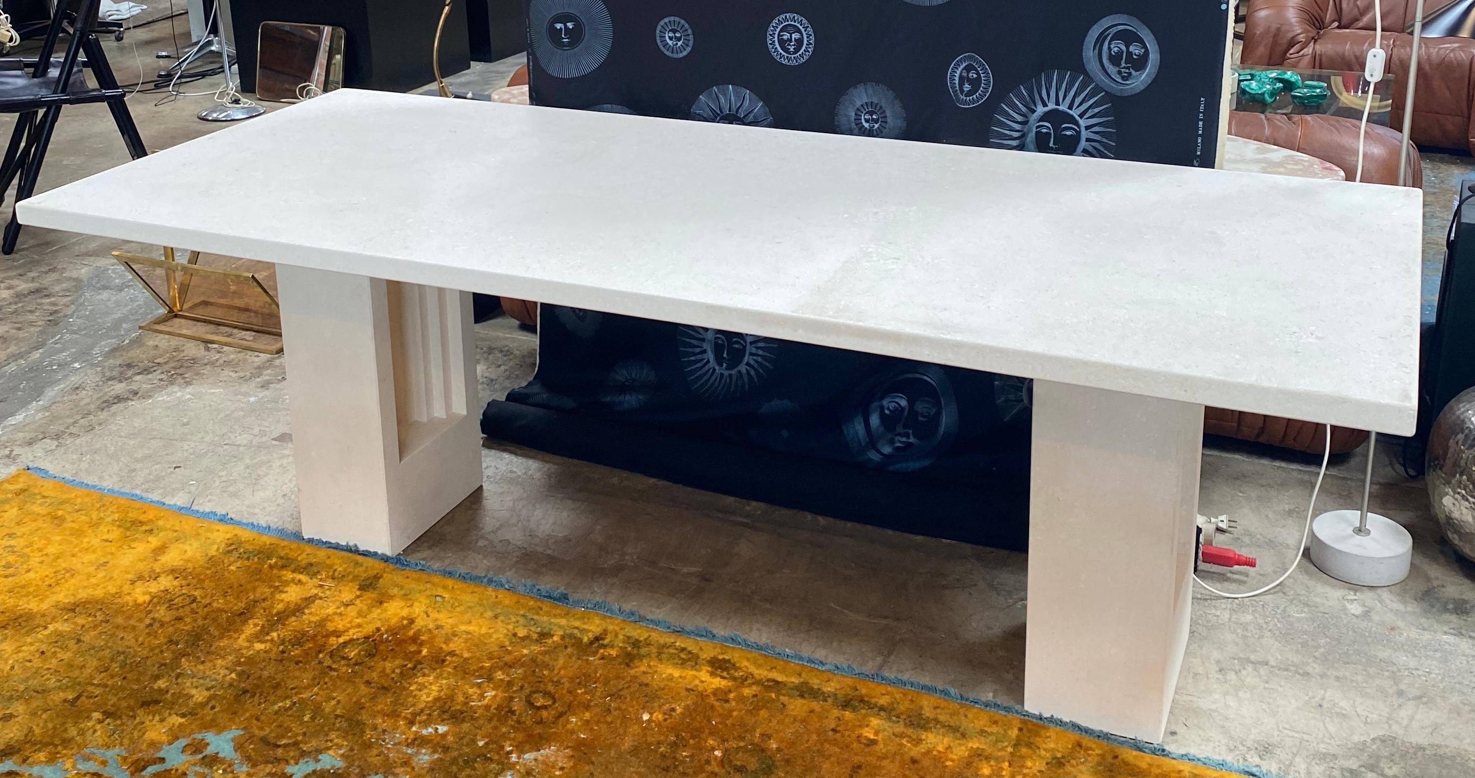 Beautiful Italian white marble dust dining table made in Italy 1980s. The table is in very food conditions and has not scratches or damages. Piece like this will complete a Mid century modern living room and dining room.
 