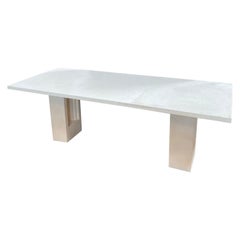 Mesa de comedor italiana de los años 80 con polvo de mármol blanco