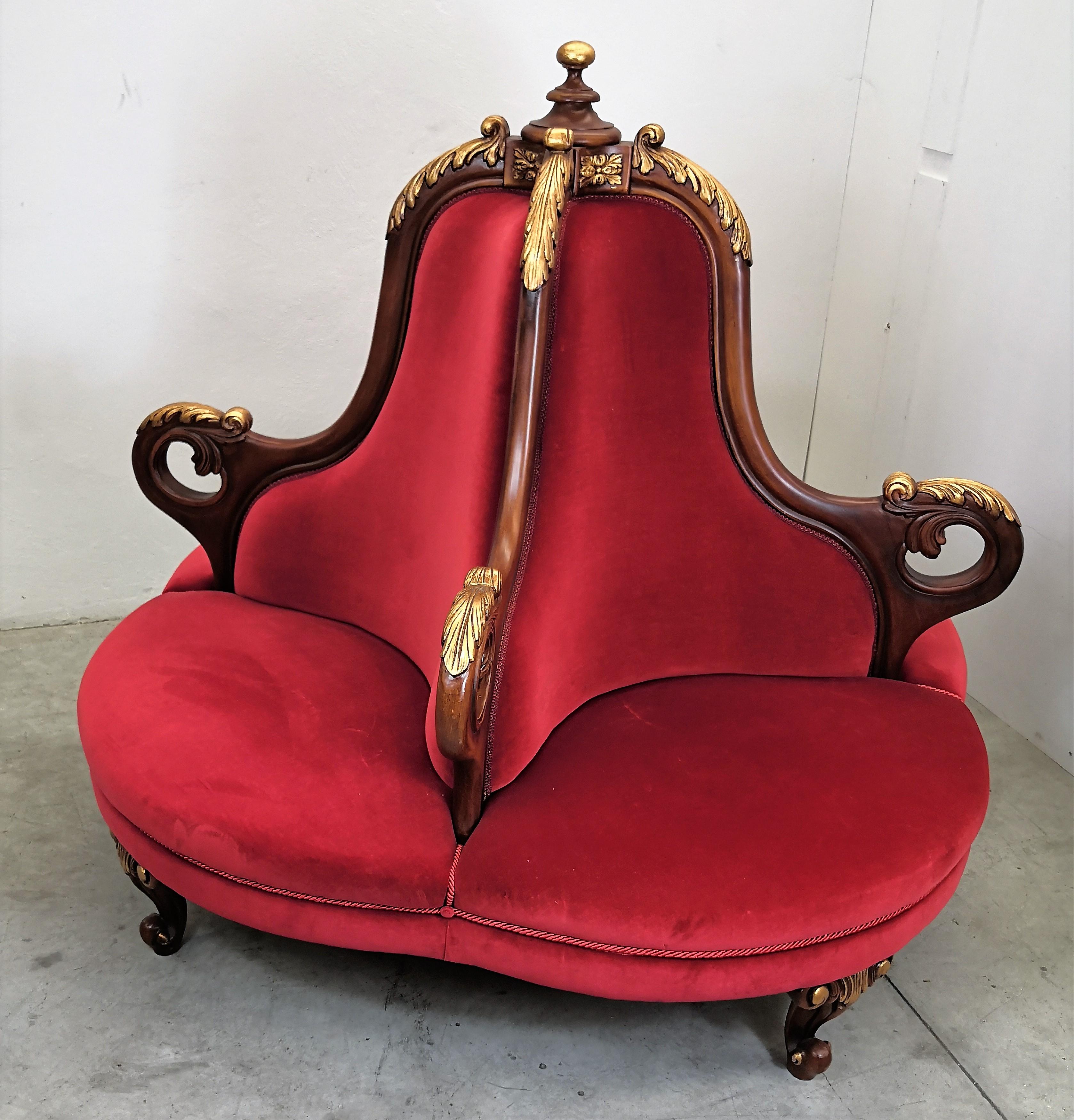 1980s Italian Wood Gold Leaf Red Velvet Conversation Borne Settee Round Sofa 2