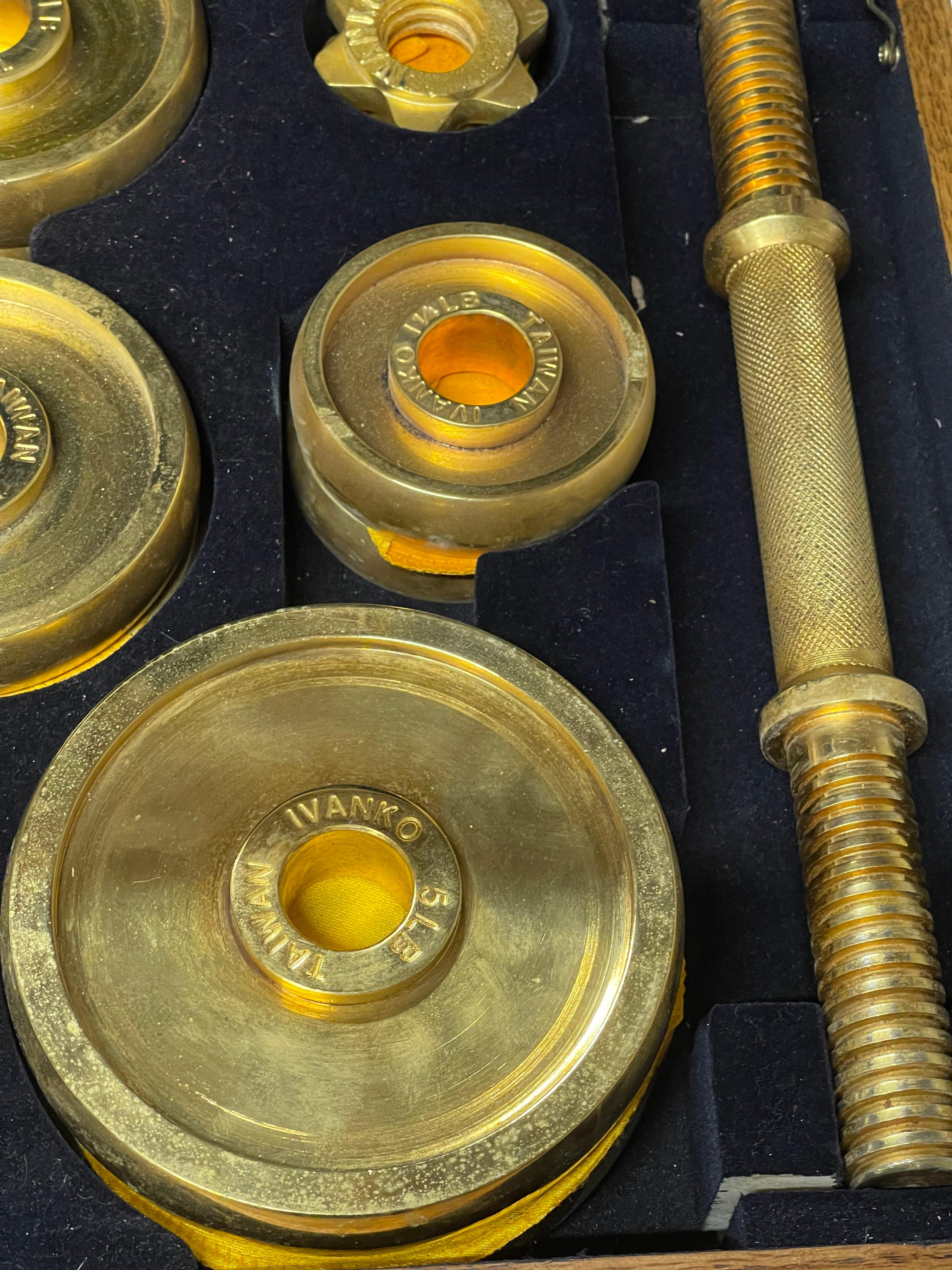 1980er Jahre Ivanko 22 Karat vergoldetes Gewicht Set (Maschinell gefertigt) im Angebot