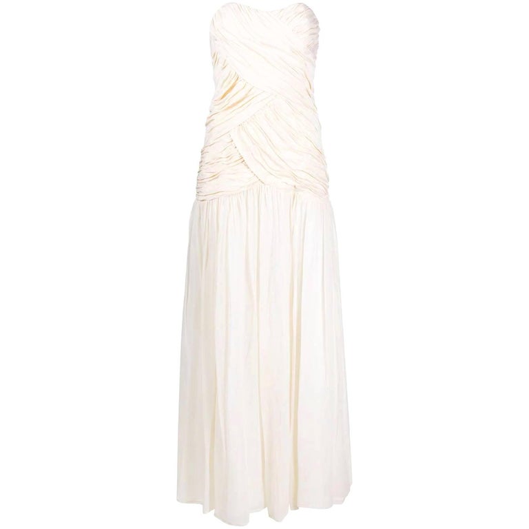 1980s Ivory Heart Neckline Wedding Dress For Sale