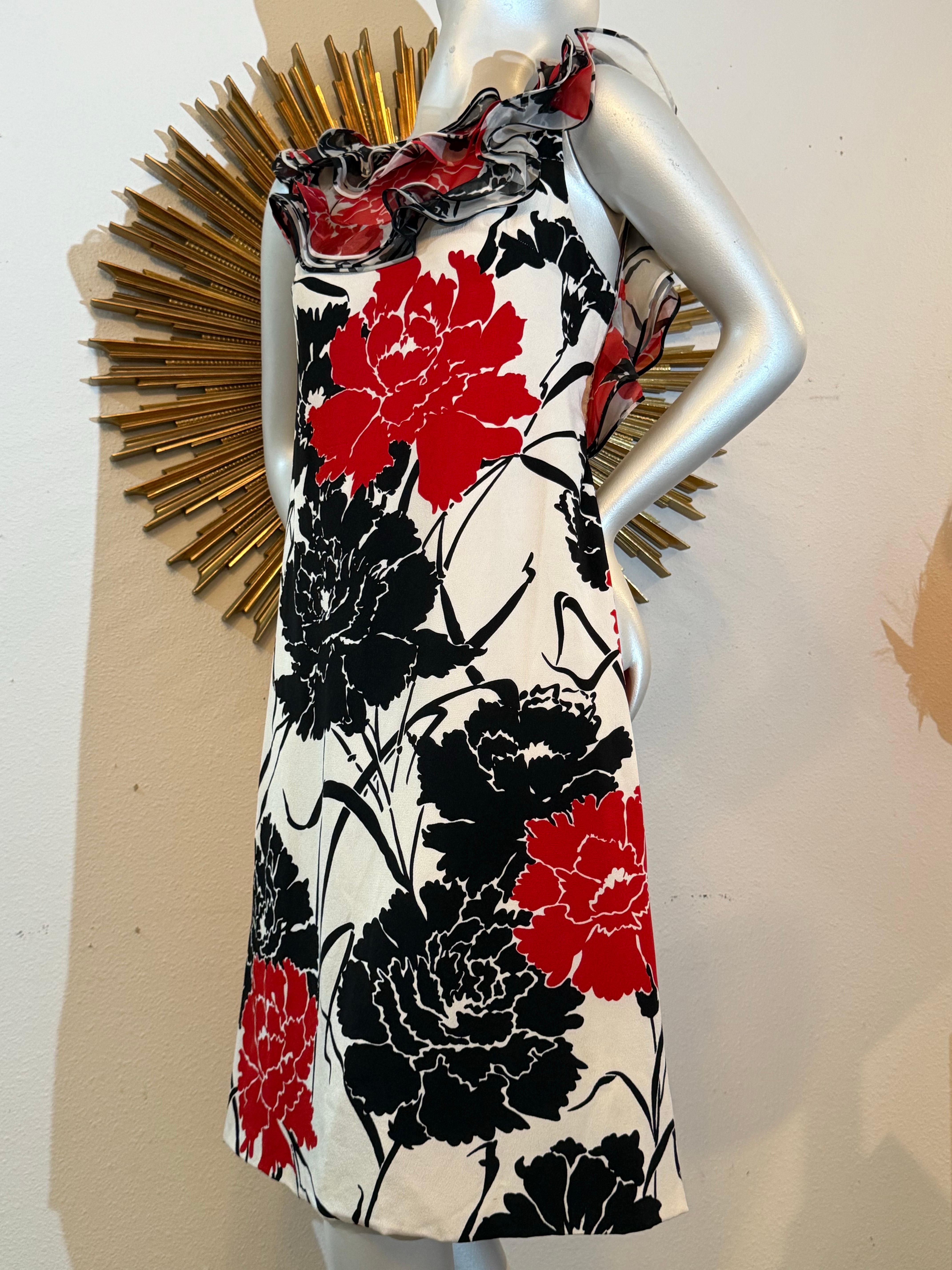 James Galanos Seidenkleid in B-Line aus den 1980er Jahren in Schwarz-Weiß und Rot mit Blumendruck und Rüschen (Beige) im Angebot