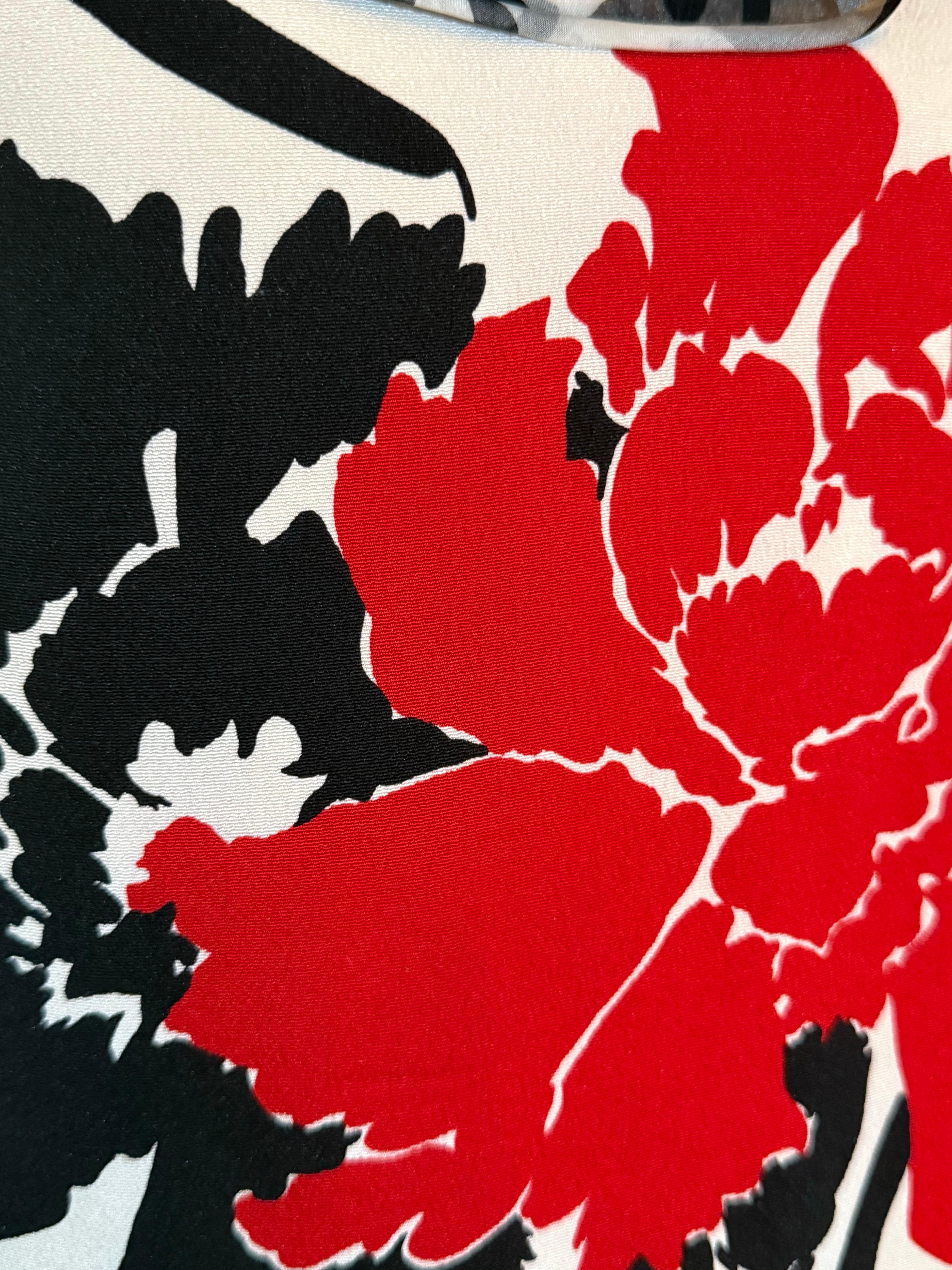 James Galanos Seidenkleid in B-Line aus den 1980er Jahren in Schwarz-Weiß und Rot mit Blumendruck und Rüschen im Angebot 1