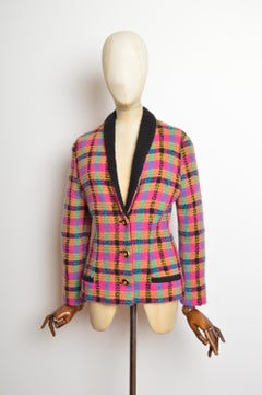 1980s Jean Damien Couture Faubourg St Honoré colourful Pink mohair Boucle jacket