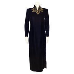 1980 Jean-Louis Scherrer - Robe en velours noir avec perles noires et or