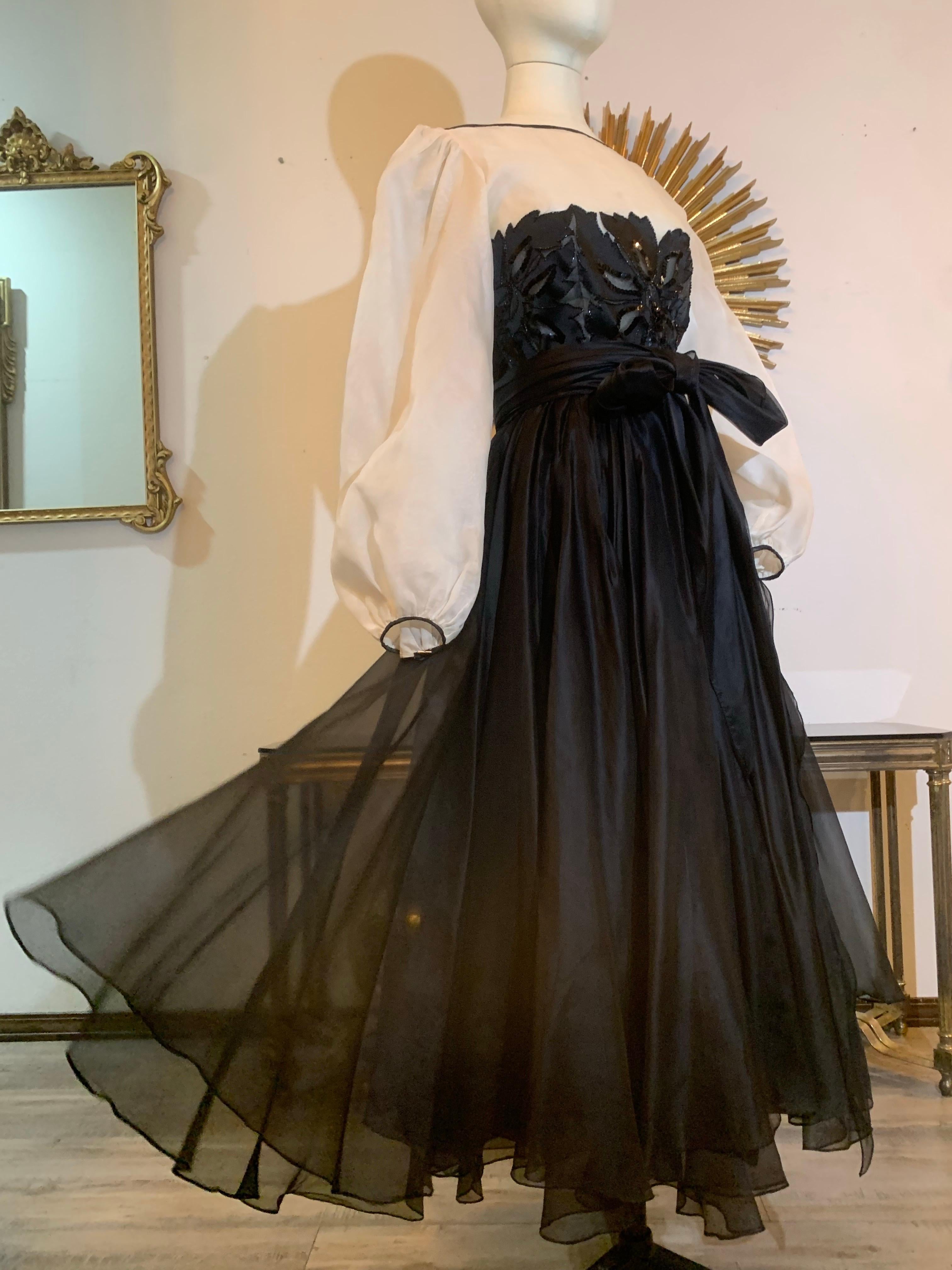 1980s Jean-Louis Scherrer Black & White Silk Organza Dress w Beaded Bodice en vente 3