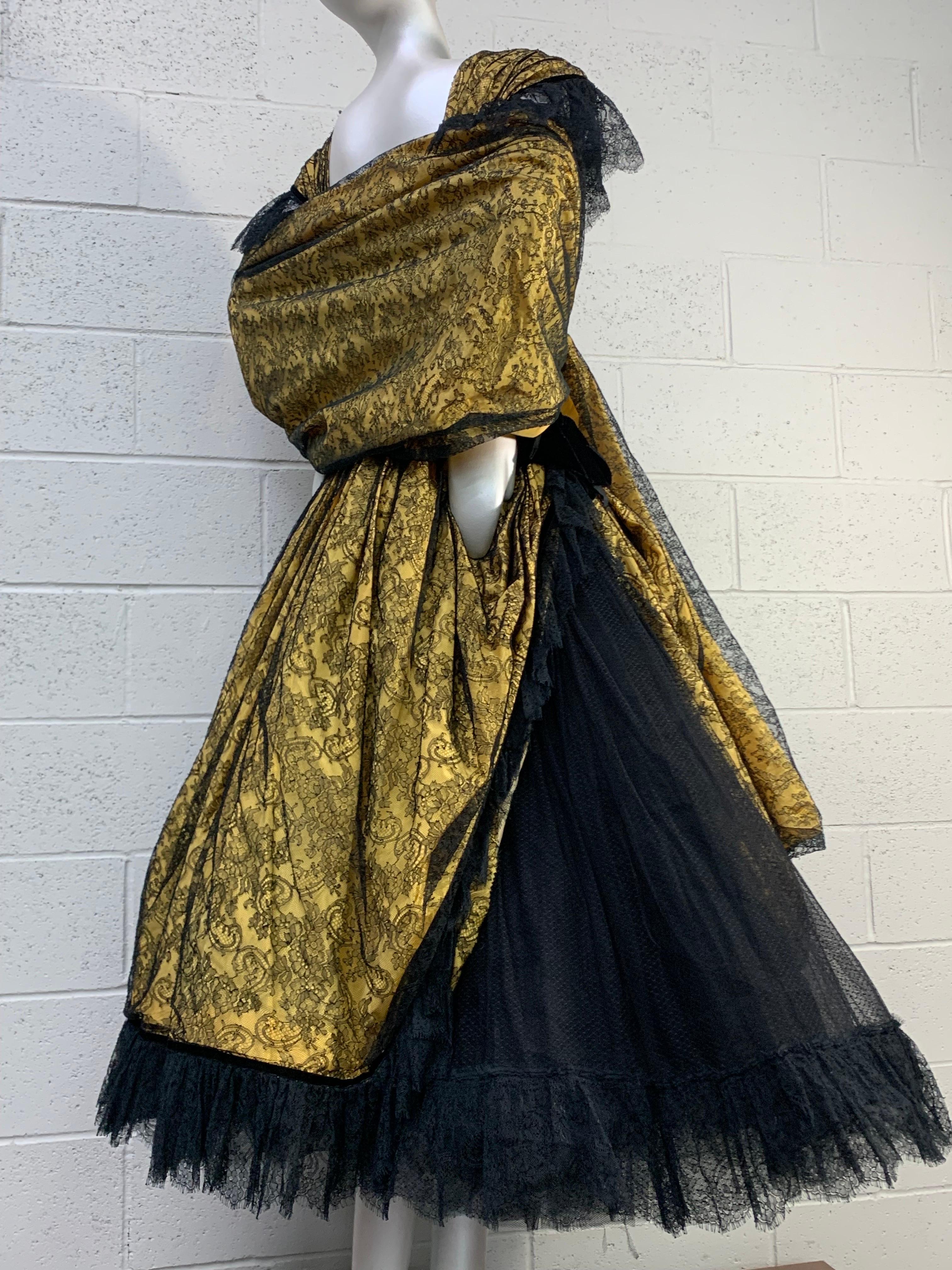 1980er Jean-Louis Scherrer Gelbes Voluminöses Kleid aus Seide und Chantilly-Spitze mit Stola im Angebot 2