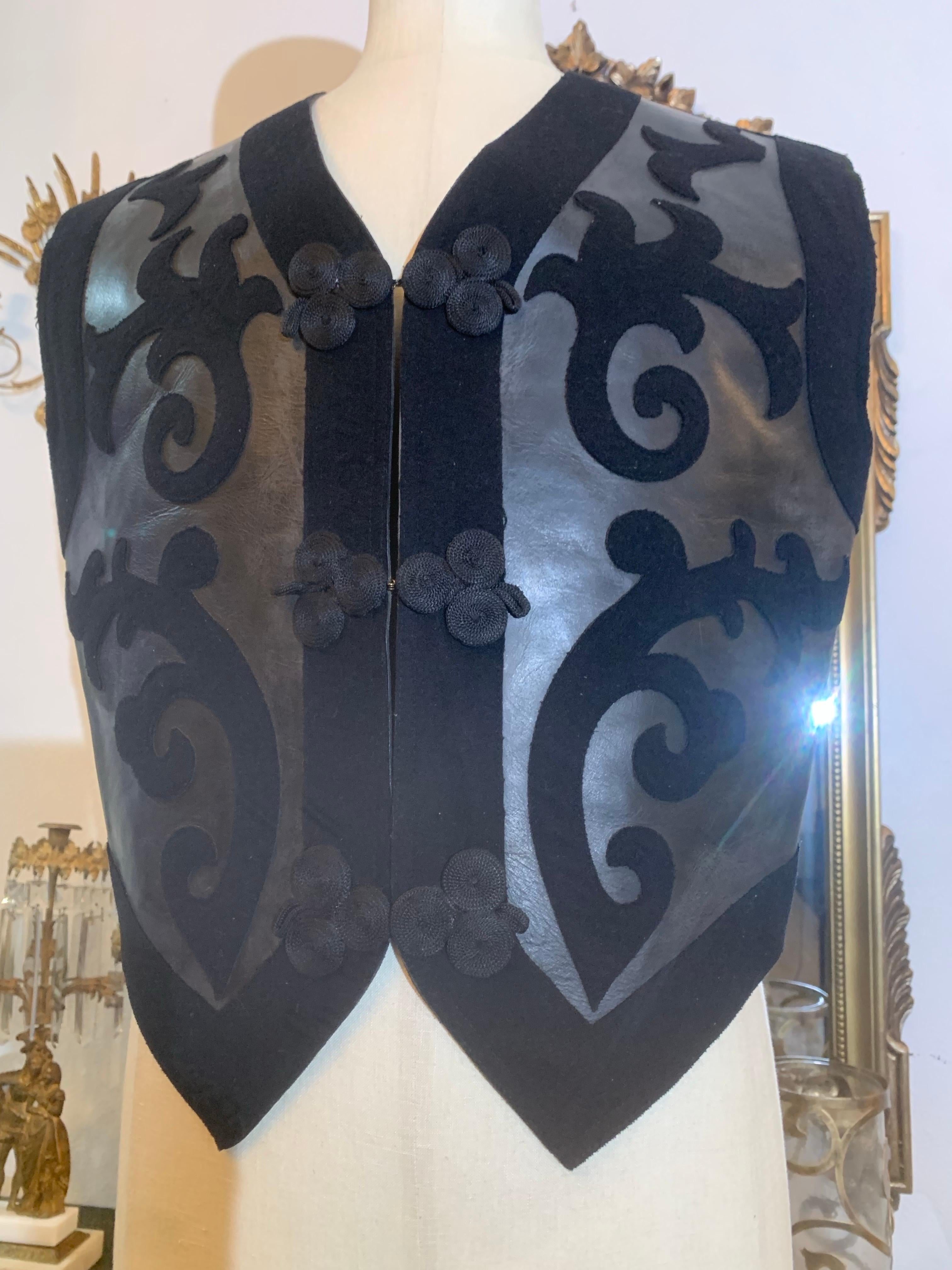 1980s Jean Paul Gaultier - Homme Western Black Saddle Leather & Wool Felt Vest For Sale 7