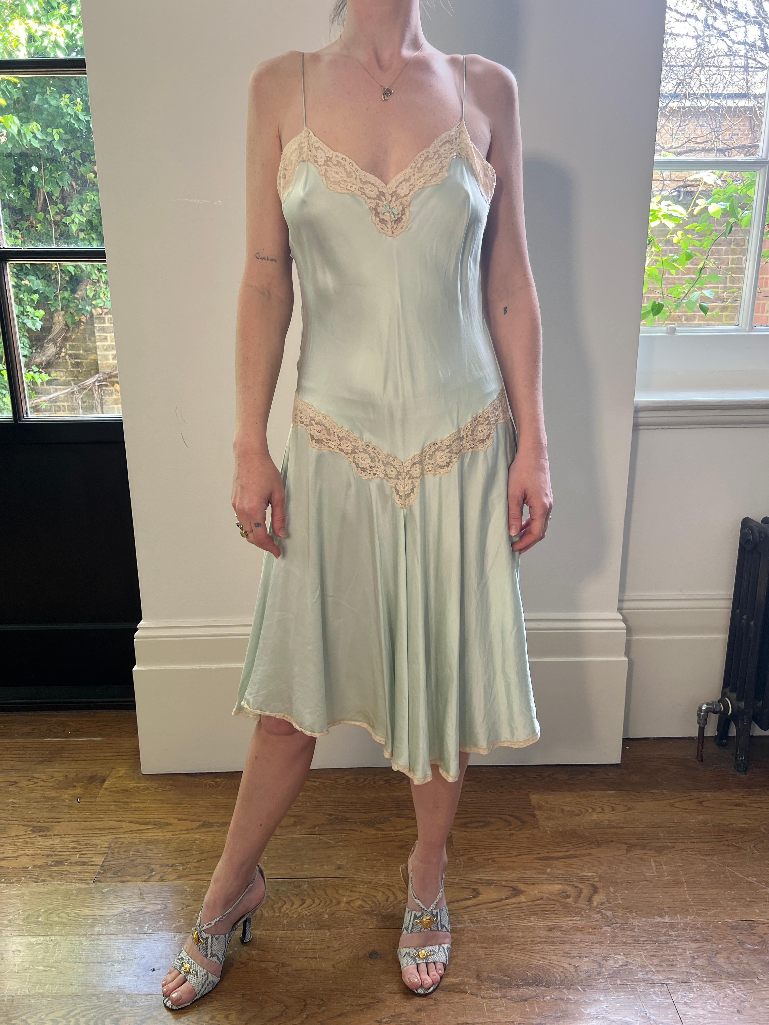 1980s Jenny Dobell Seafoam Green and Lace Slip Dress For Sale 2