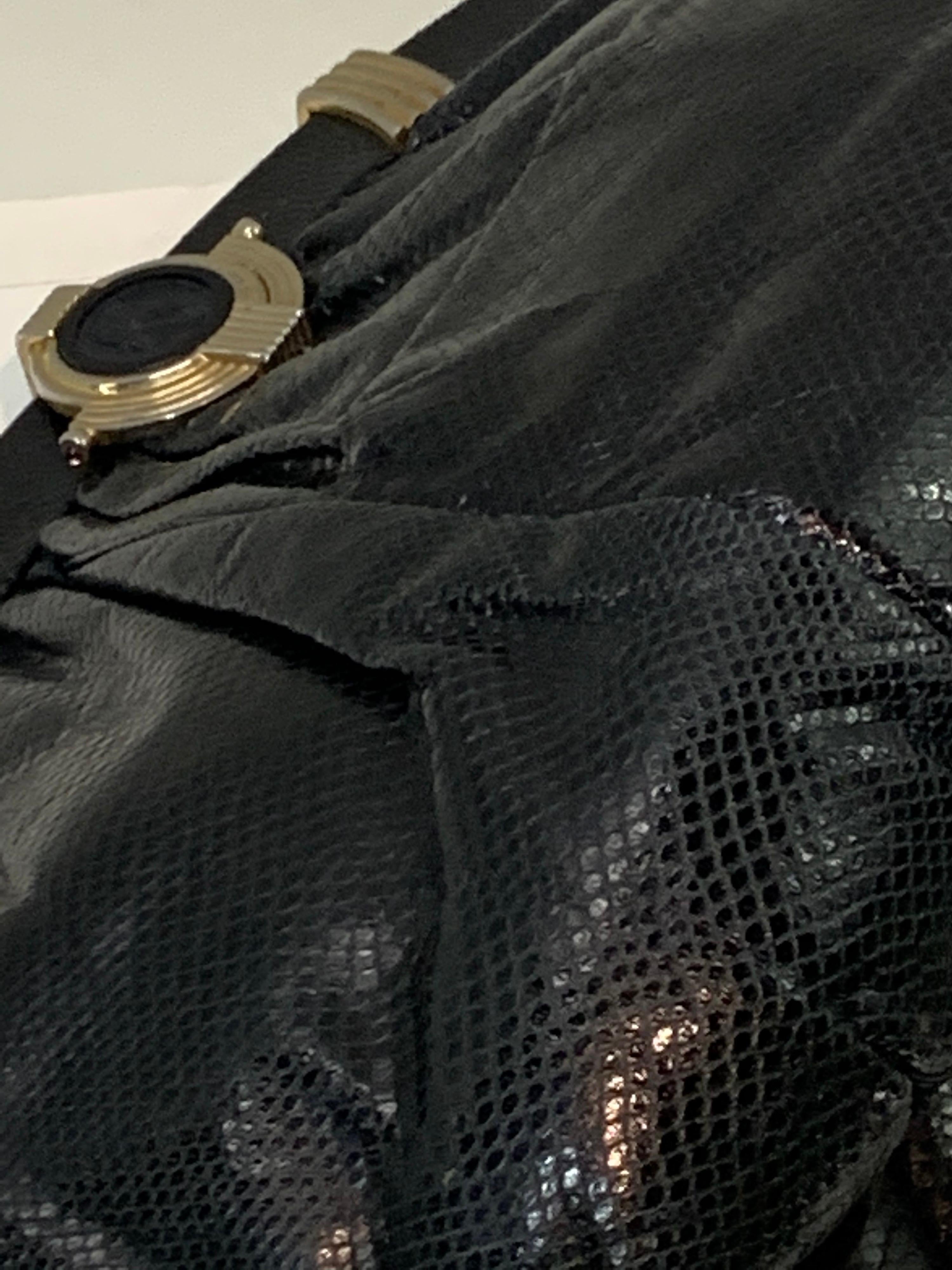 1980s Judith Leiber Black Lizard Convertible Clutch Handbag w/ Obsidian Cameo For Sale 6
