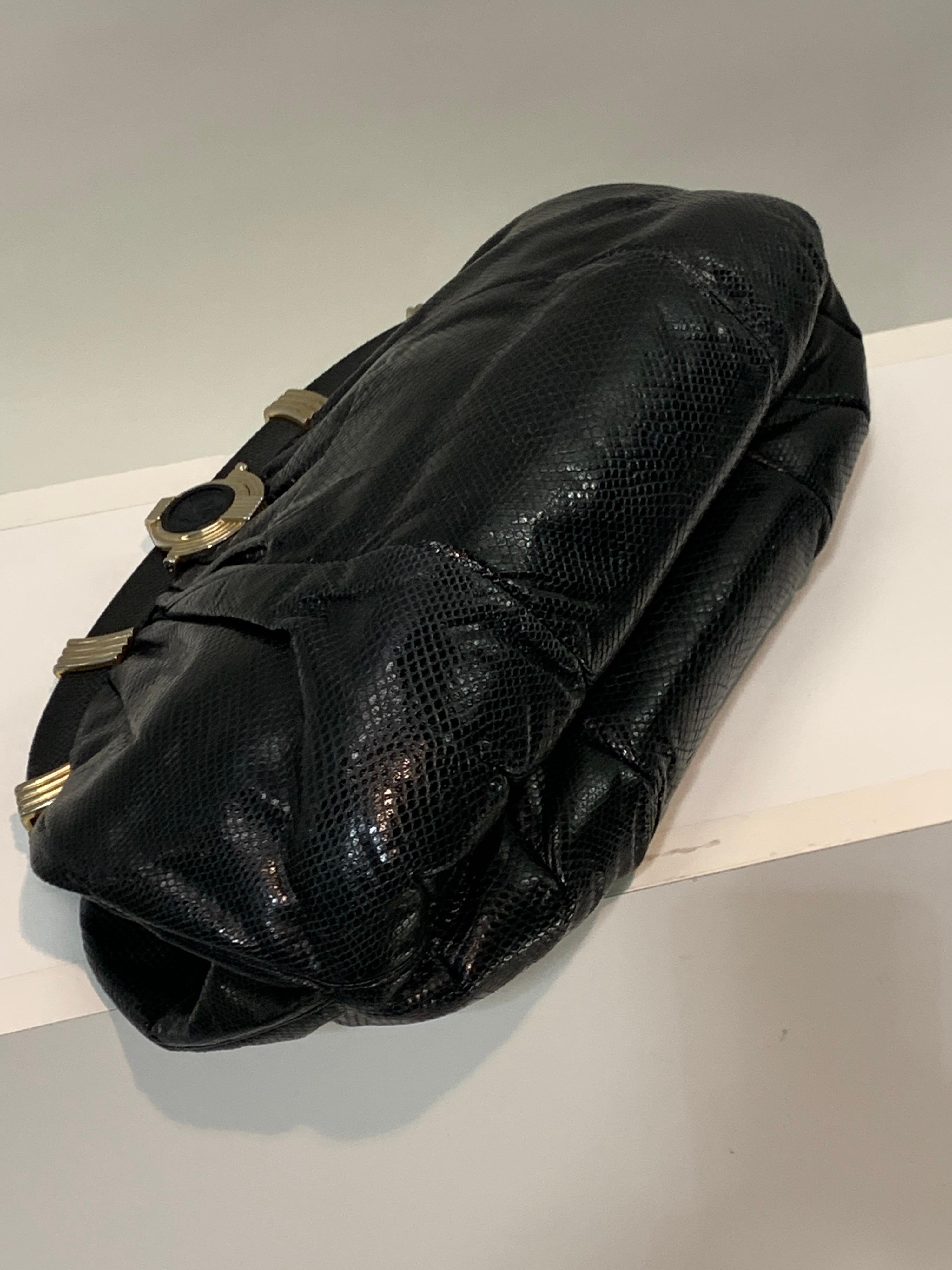 1980s Judith Leiber Black Lizard Convertible Clutch Handbag w/ Obsidian Cameo For Sale 3