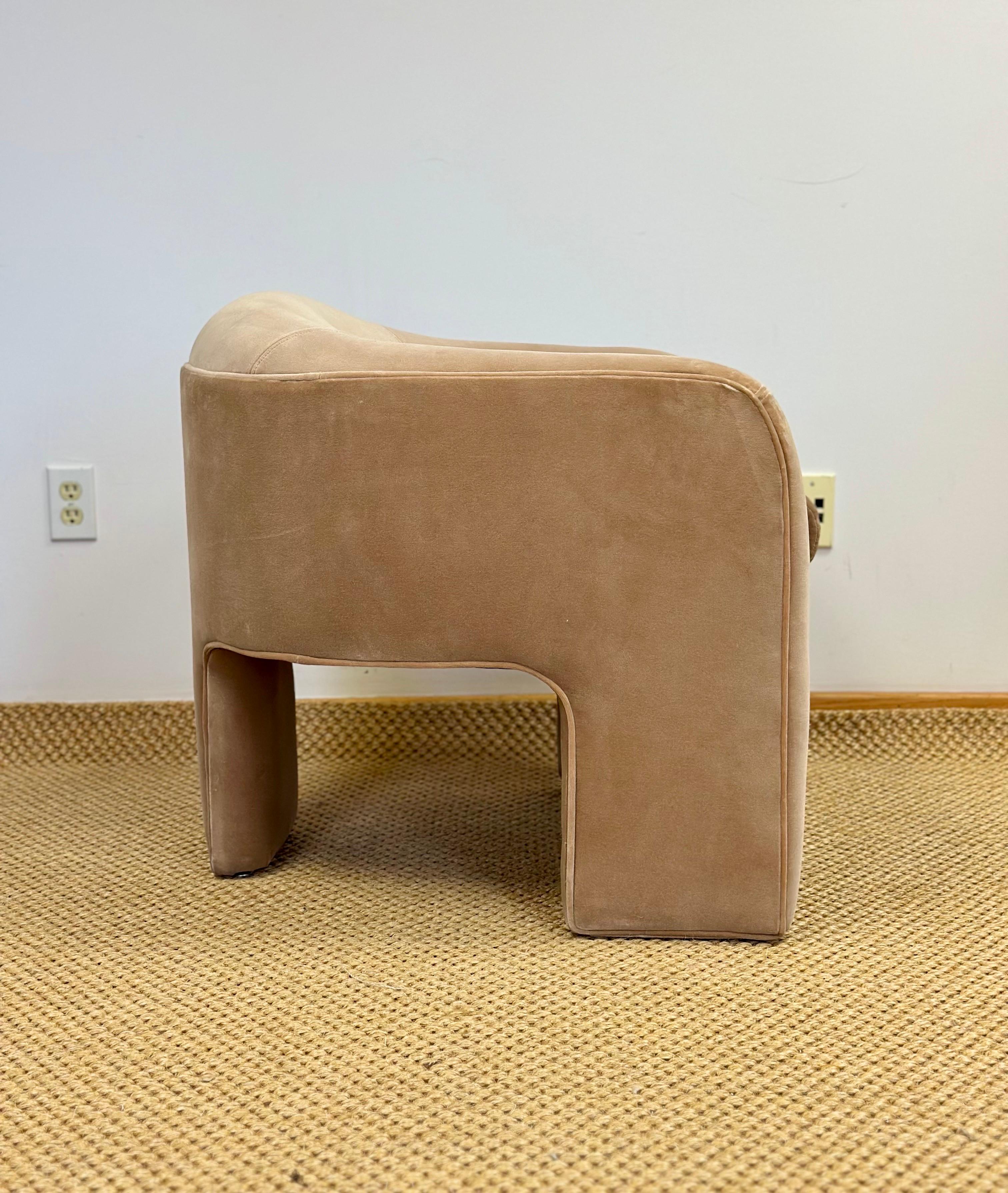 Américain 1980 Preview Chaise longue tripode à trois pieds en taupe en vente