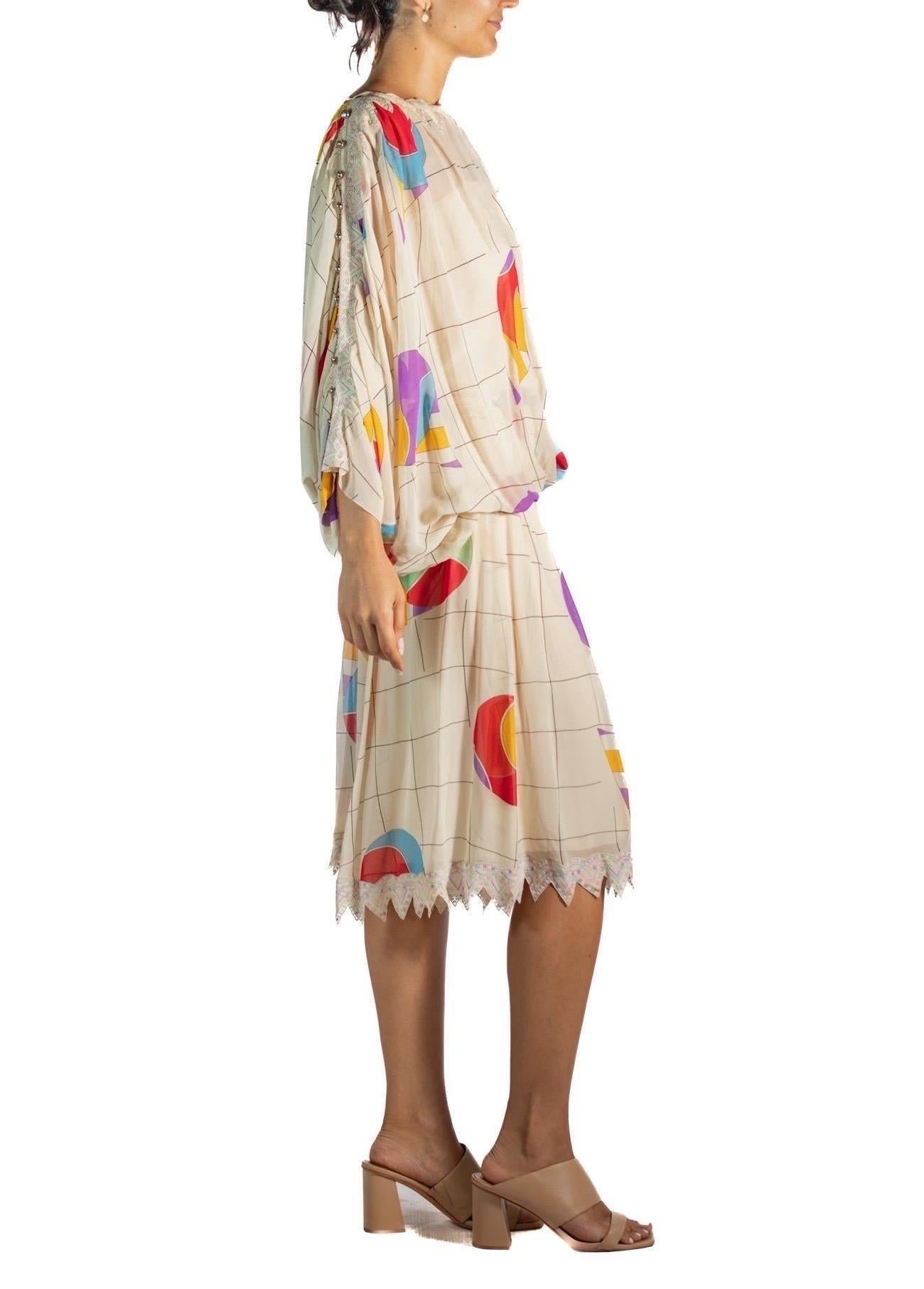 Beige Karl Lagerfeld for Chloe, anni '80, chiffon di seta color crema con stampa geometrica modernista. in vendita