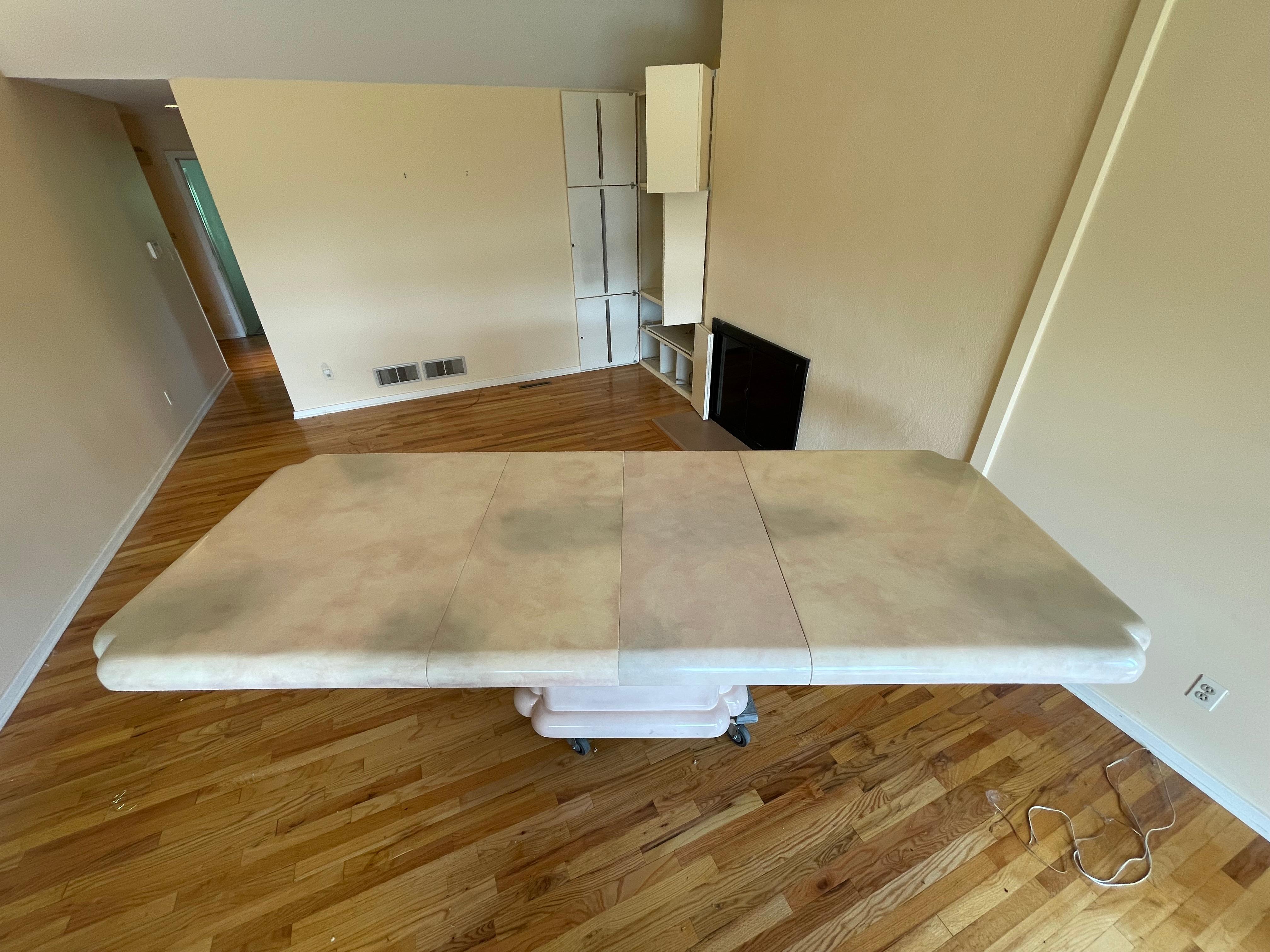 American 1980s Karl Springer Style Expanding Pink Faux Marble Post-Modern Dining Table For Sale