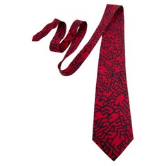 Cravatta di seta anni '80 Keith Haring Black Burgundy Vintage Commissionata Playboy Archives