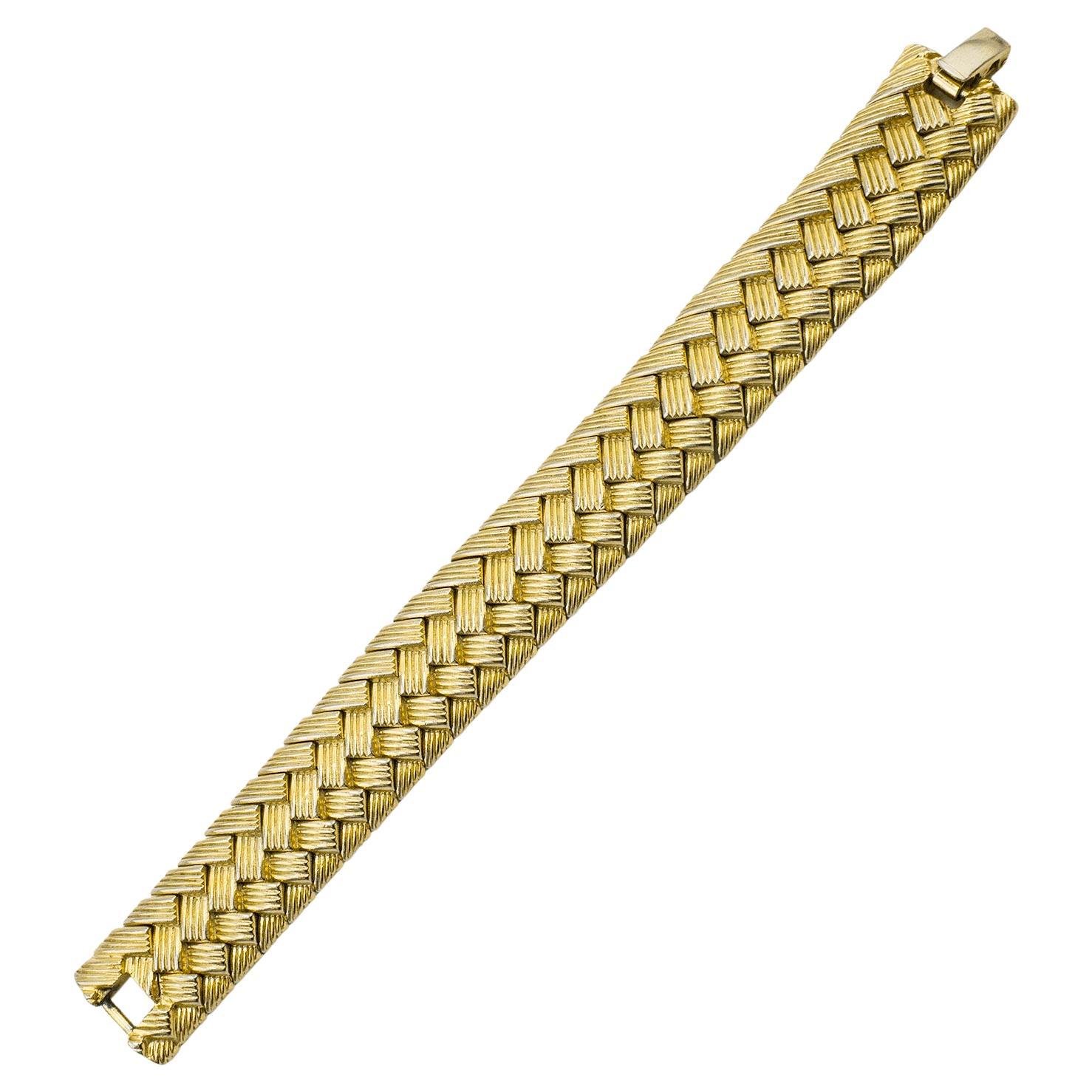 Kenneth Jay Lane Bracelet tissé en métal doré des années 1980 en vente