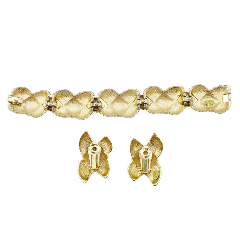1980s Kenneth Jay Lane Necklace, Earring and Bracelet Set For Sale at