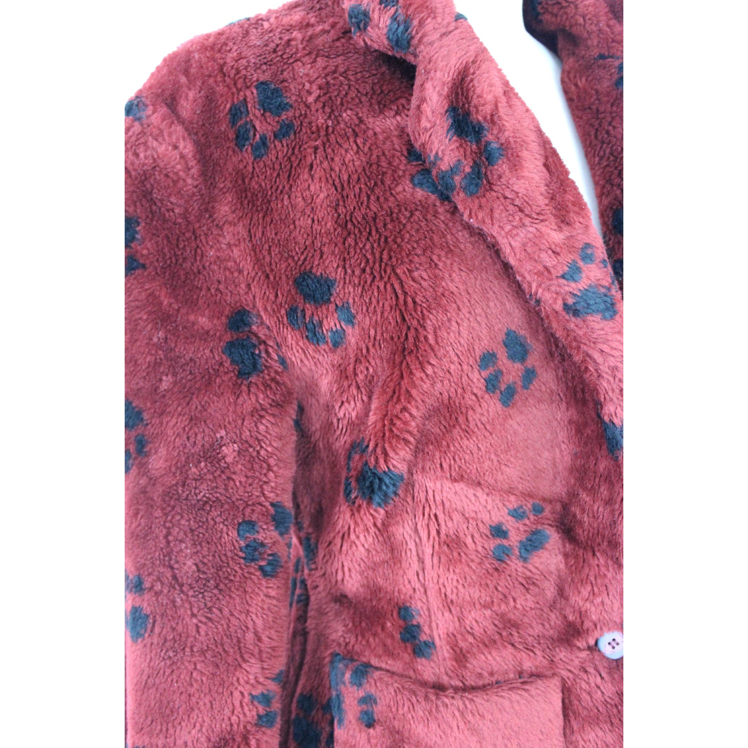 1980s Krizia Red Faux Fur Animalier Animal Footprints Short Coat Jacket In Excellent Condition In Brindisi, Bt