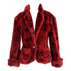 veste courte en fausse fourrure rouge Krizia 1980 Animalier Animal Footprints Jacket
