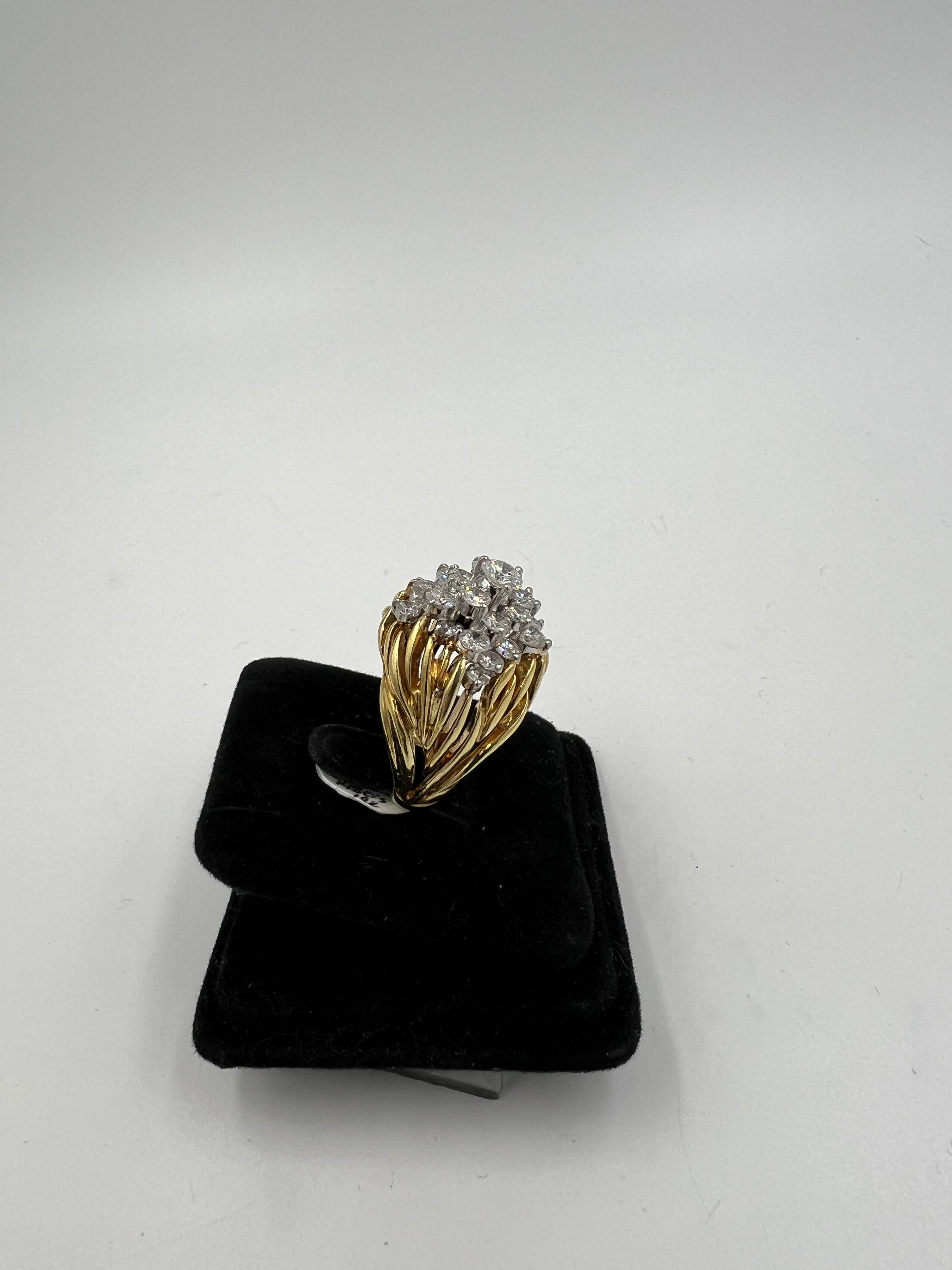 1980er Kurt Wayne Cocktail-Cluster-Ring aus 18 Karat Gelbgold mit Diamanten 2