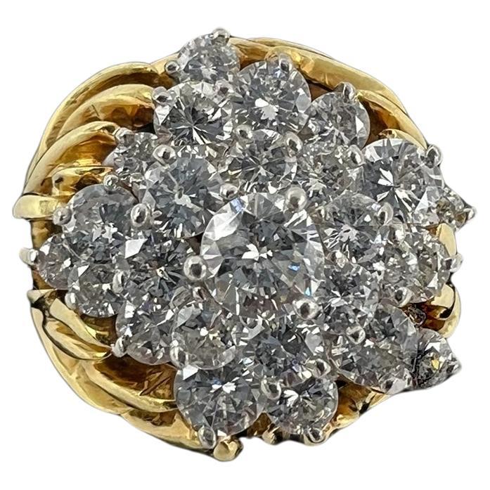 1980er Kurt Wayne Cocktail-Cluster-Ring aus 18 Karat Gelbgold mit Diamanten