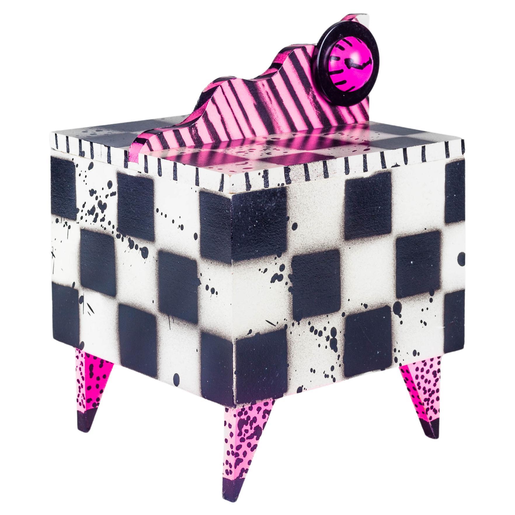 1980s Lacquered Box by Hollis Fingold, Checkerboard & Neon Pink, Signed USA For Sale