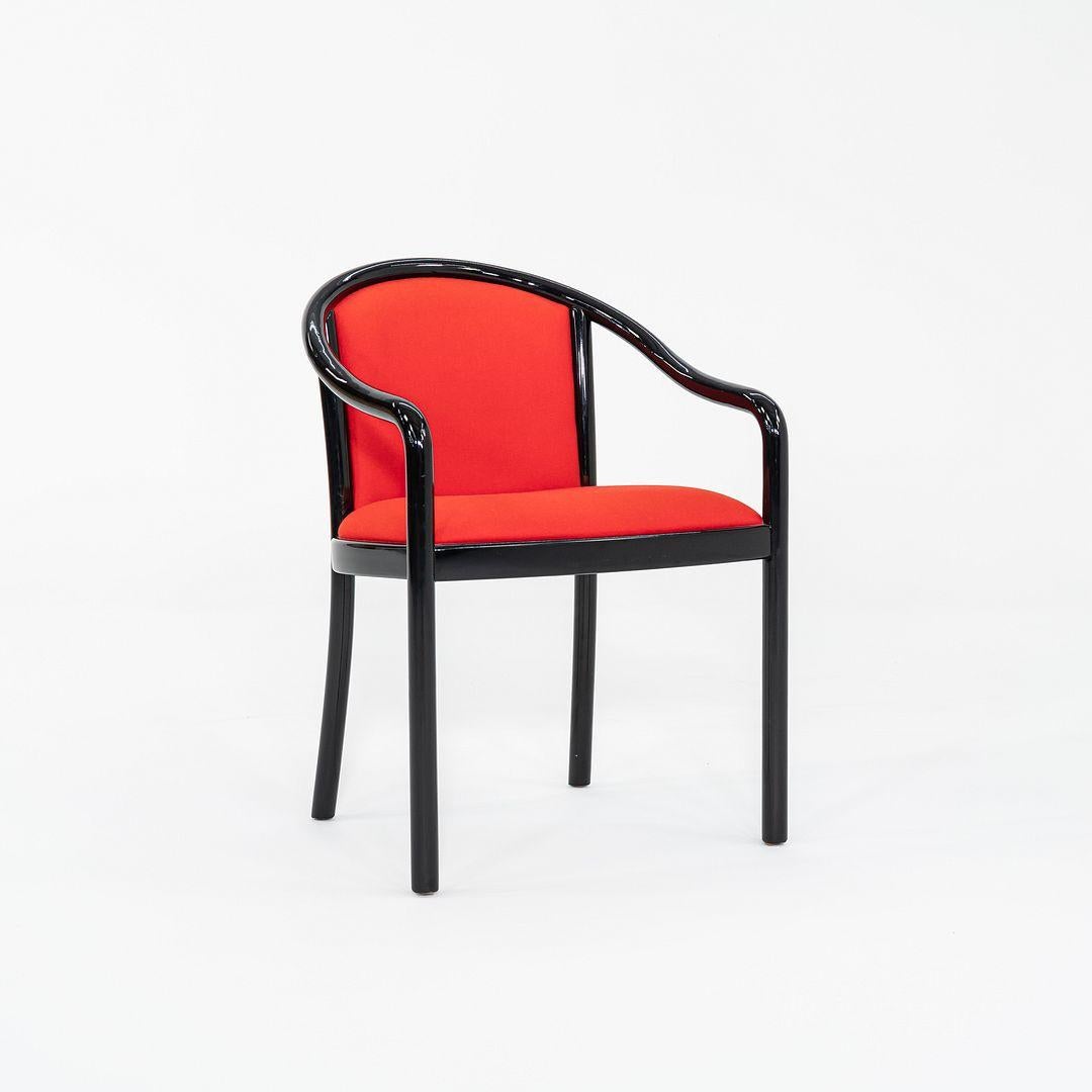 Sillón de comedor de madera lacada de los años 80 con tela roja de Tonon en Italia en Bueno estado para la venta en Philadelphia, PA