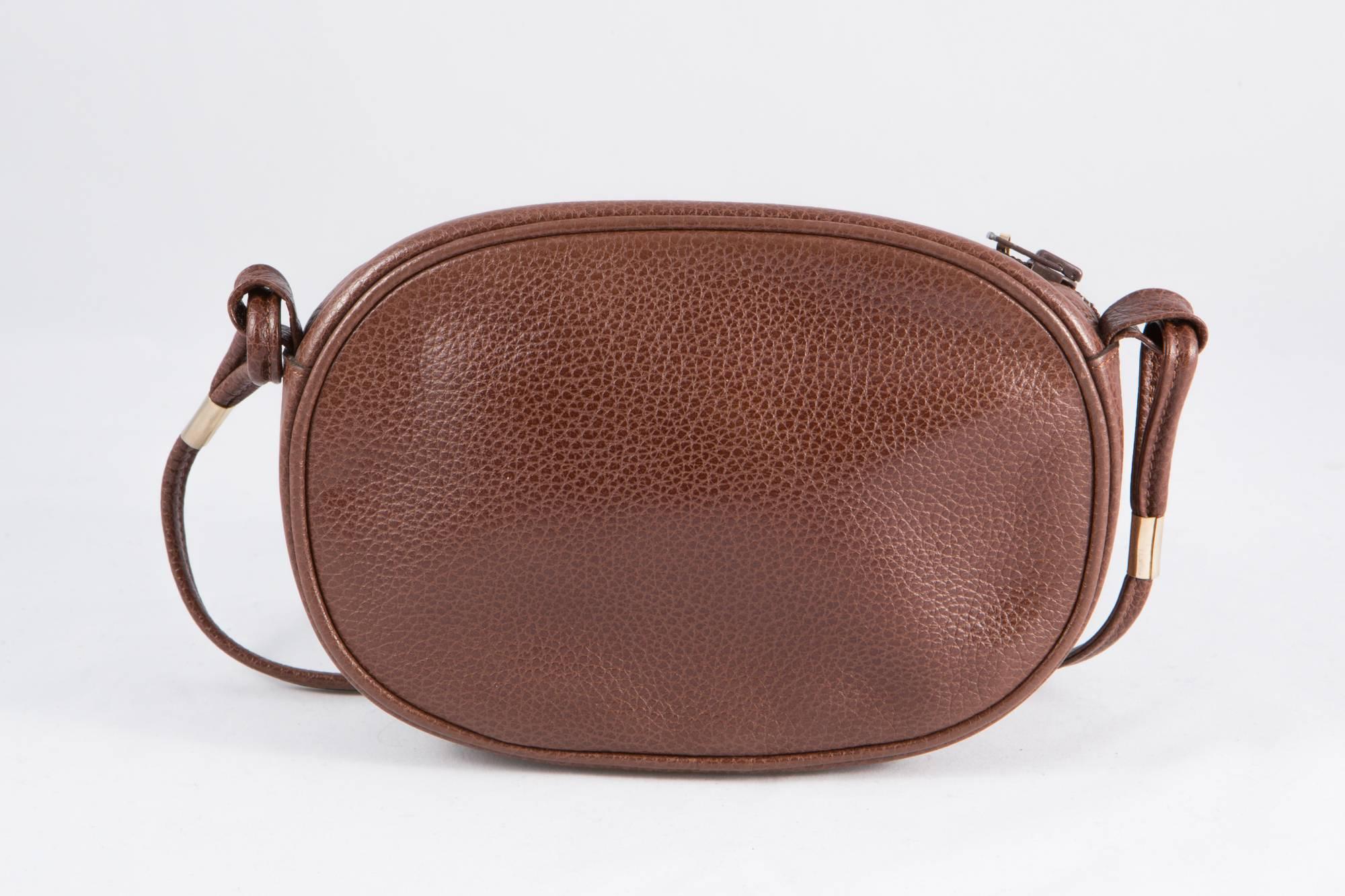 1980s Lanvin Leather Nut Shoulder Bag In Excellent Condition In Paris, FR
