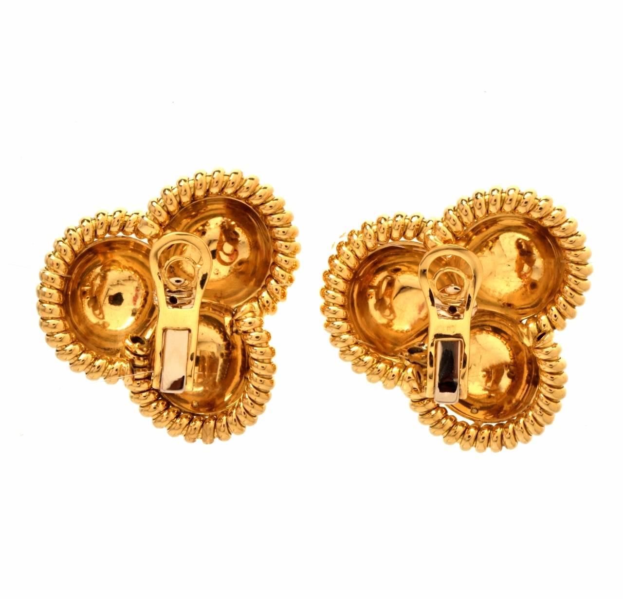 1980s Large Circle Italian 18 Karat Gold Clip on Earrings 1