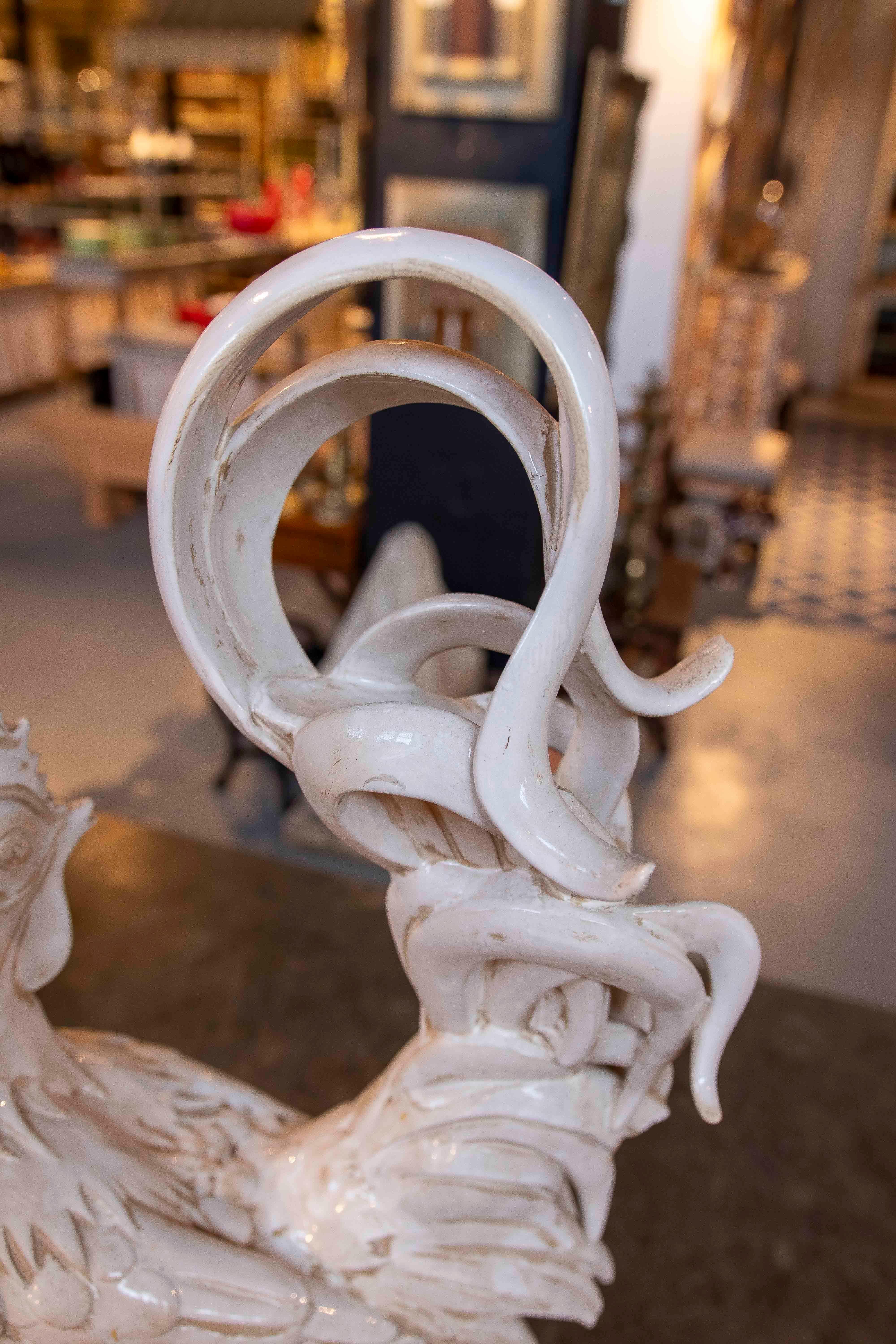 Sculpture de coq en céramique émaillée blanche de grand format des années 1980 en vente 5