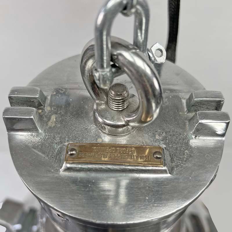 Große industrielle Baliga Explosion Pendelleuchte aus Aluminiumguss, 1980er Jahre (Indisch) im Angebot