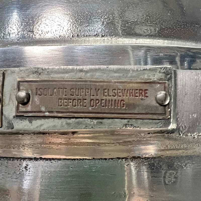 Große industrielle Baliga Explosion Pendelleuchte aus Aluminiumguss, 1980er Jahre im Zustand „Gut“ im Angebot in Leicester, Leicestershire