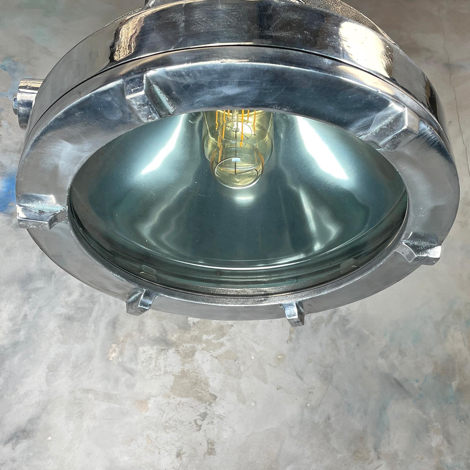 1980s Large Industrial Cast Aluminium and Glass Explosion Proof Pendant In Good Condition For Sale In Leicester, Leicestershire